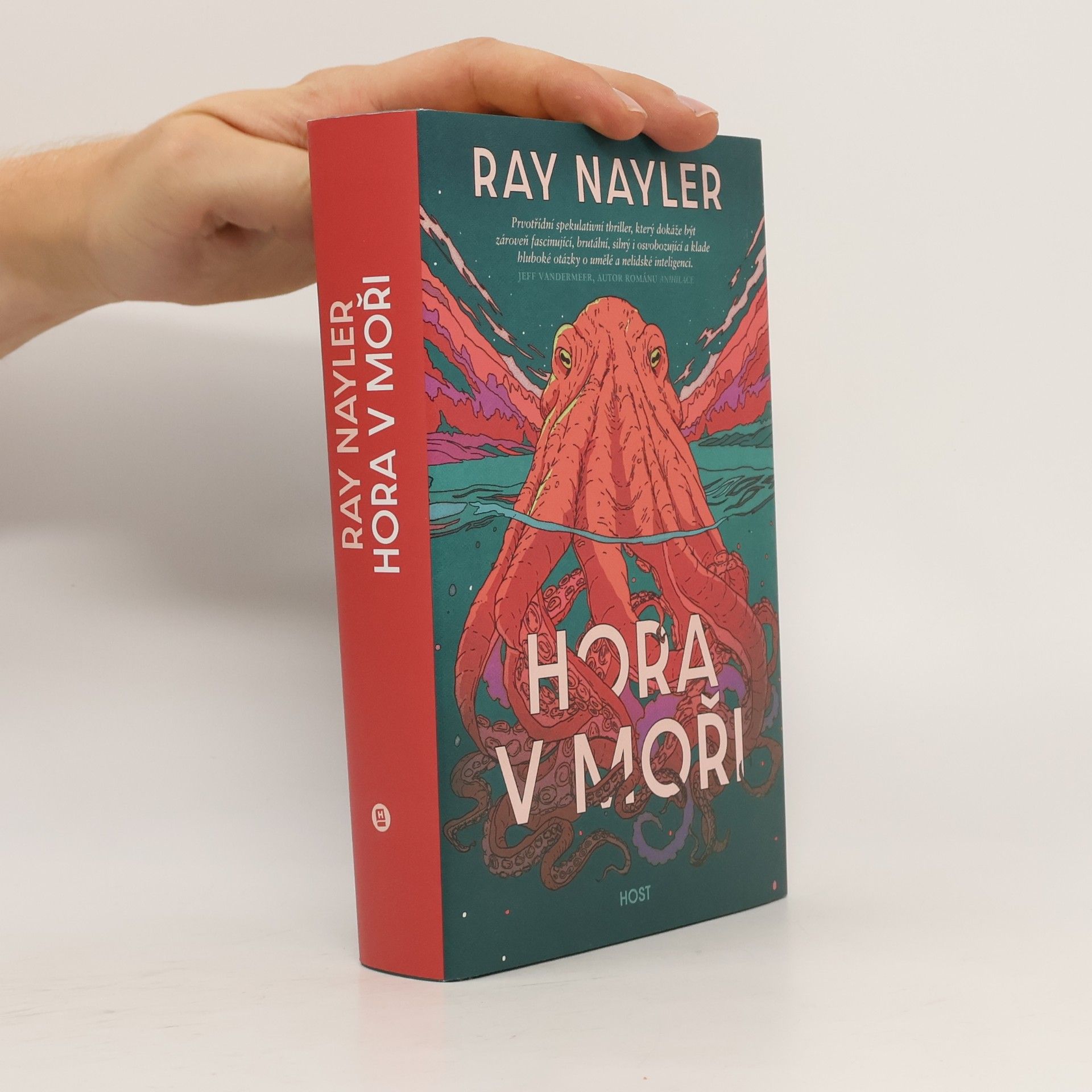Ray Nayler Hora v moři