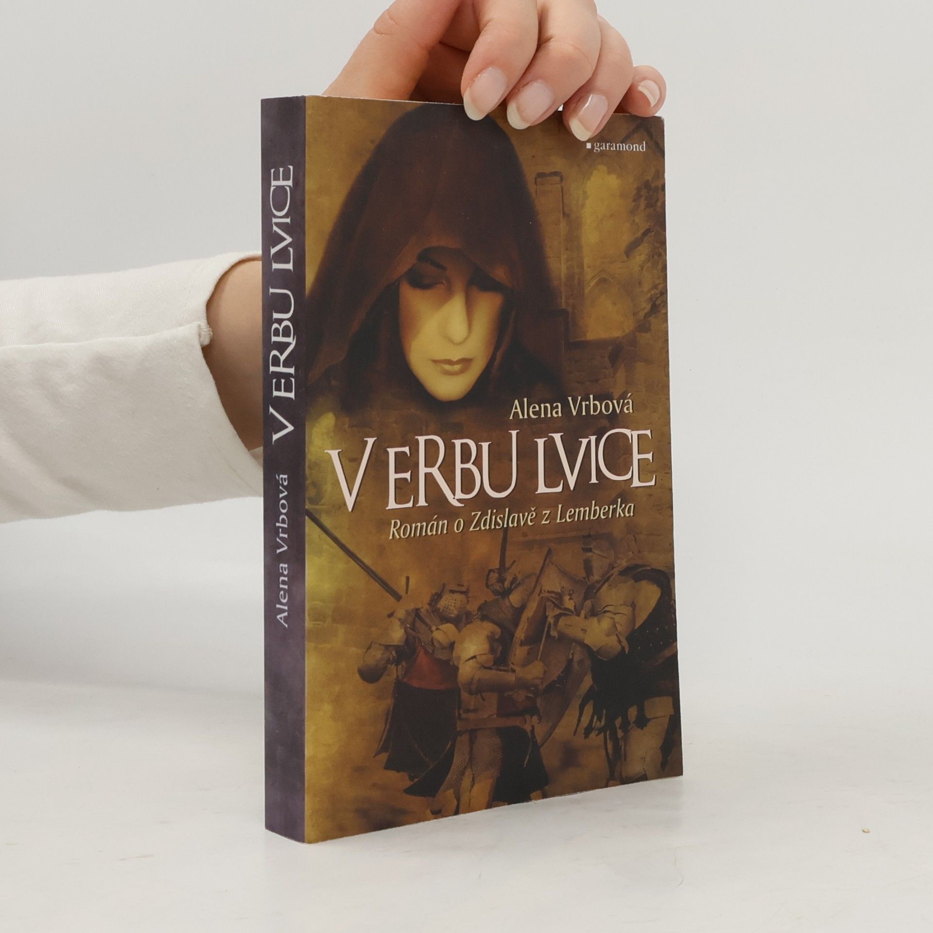 Alena Vrbová V erbu lvice