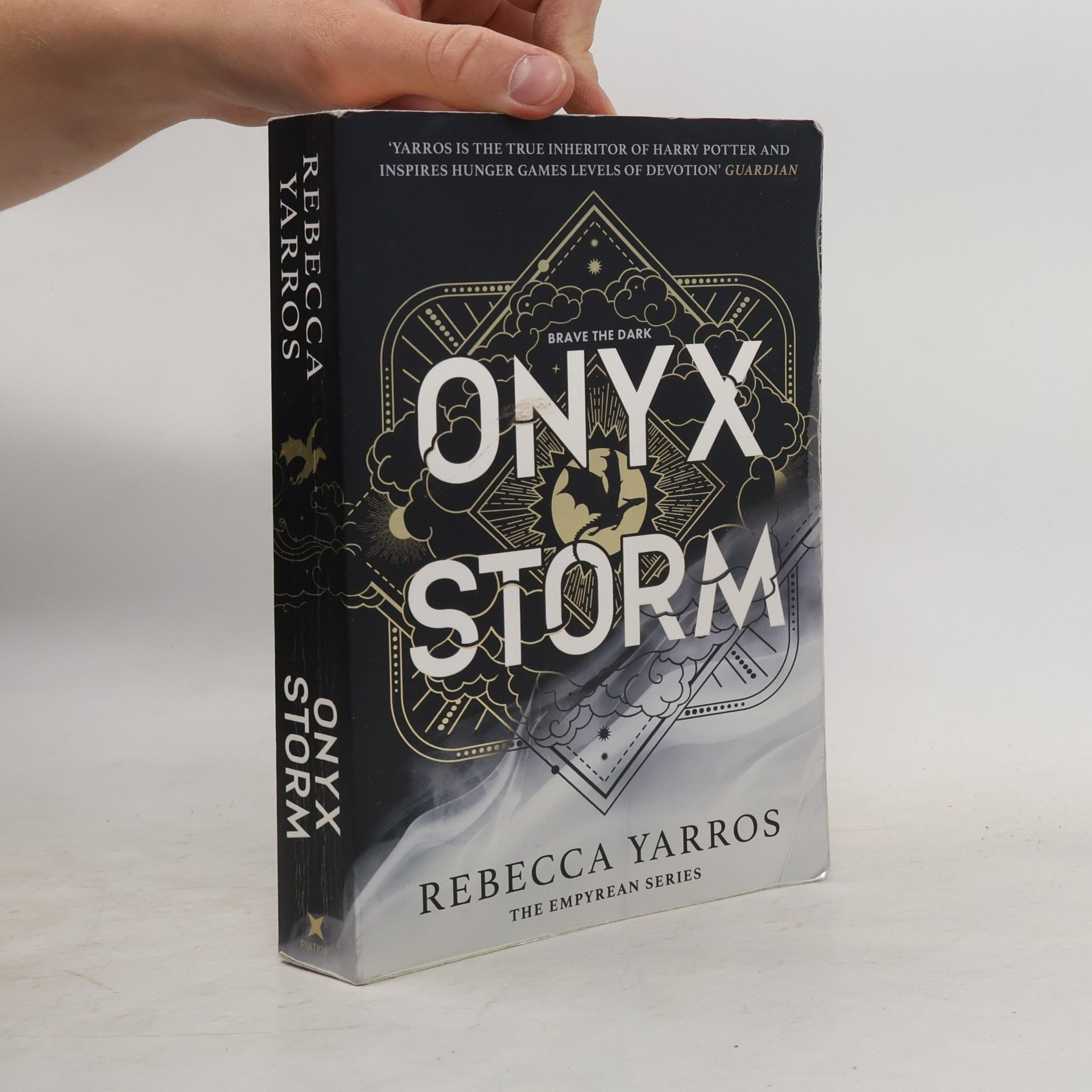 Rebecca Yarros Onyx Storm