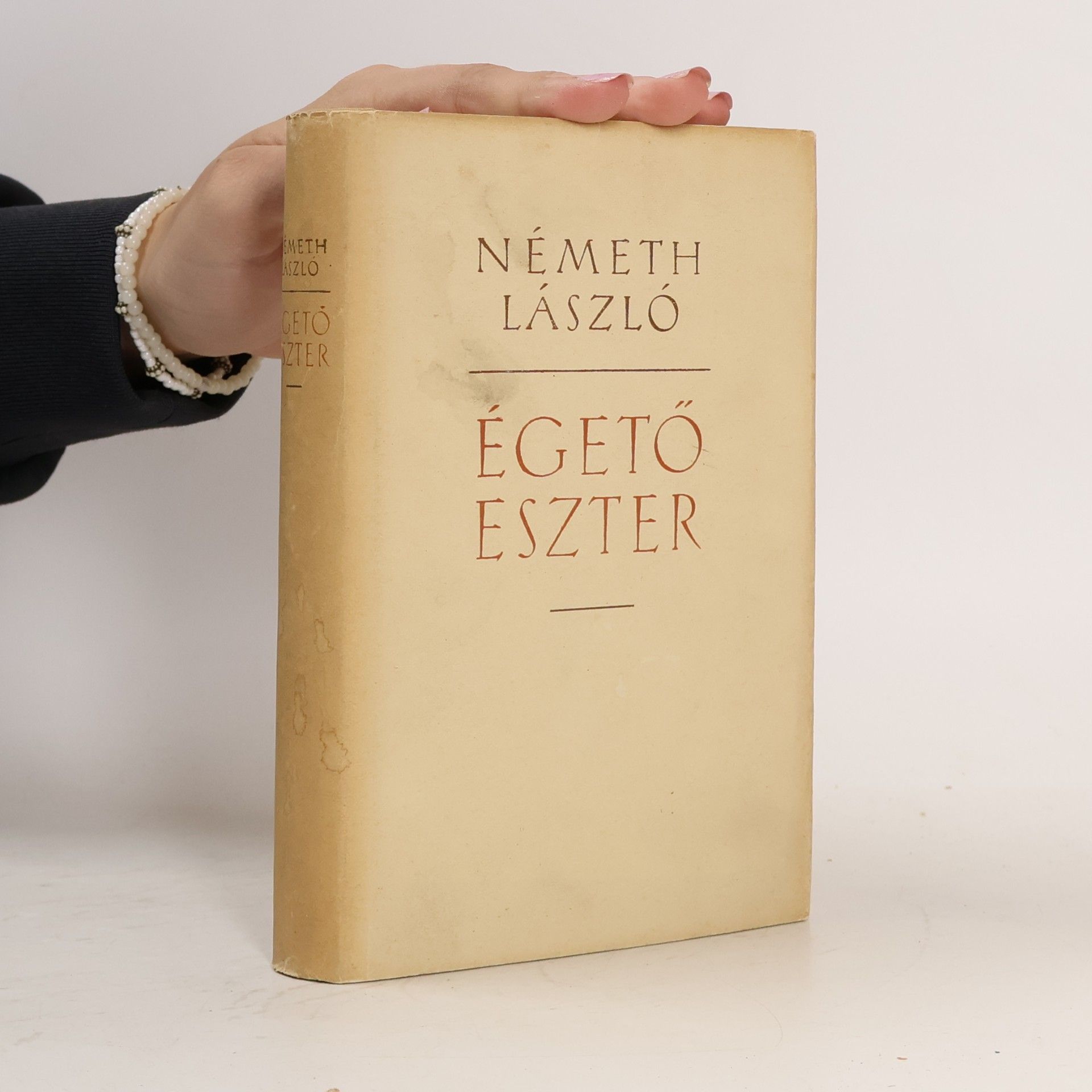 László Németh Égető Eszter