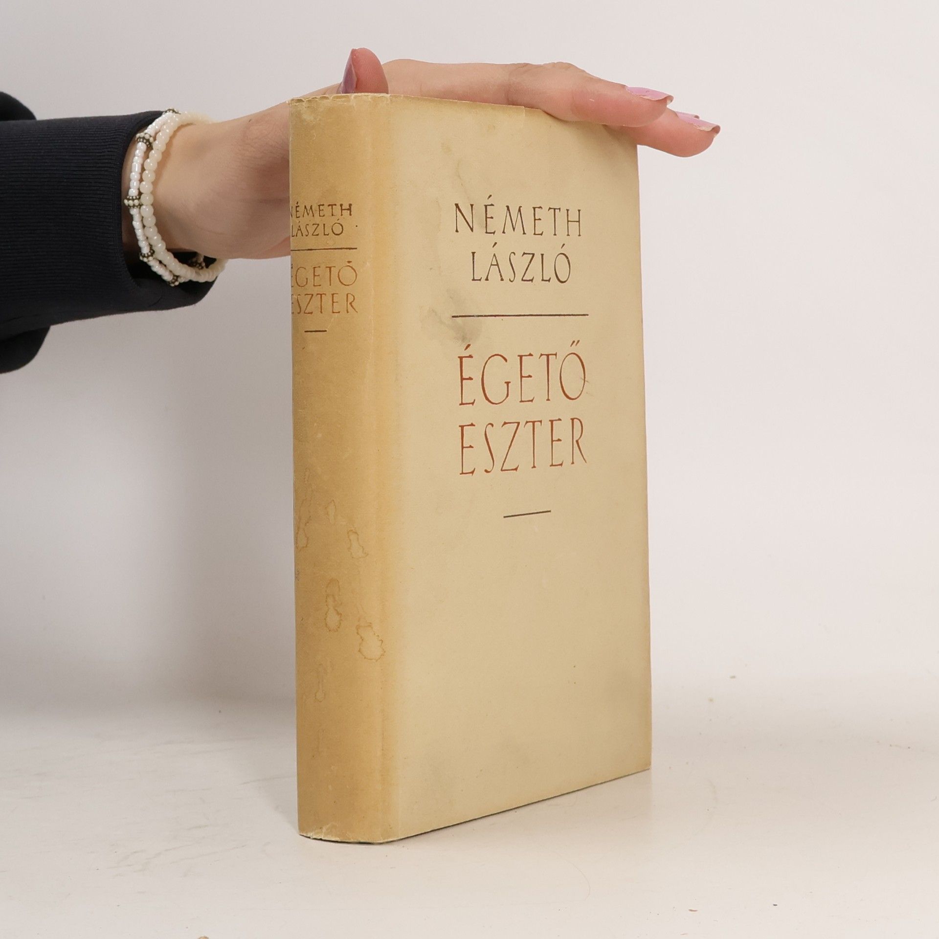 László Németh Égető Eszter