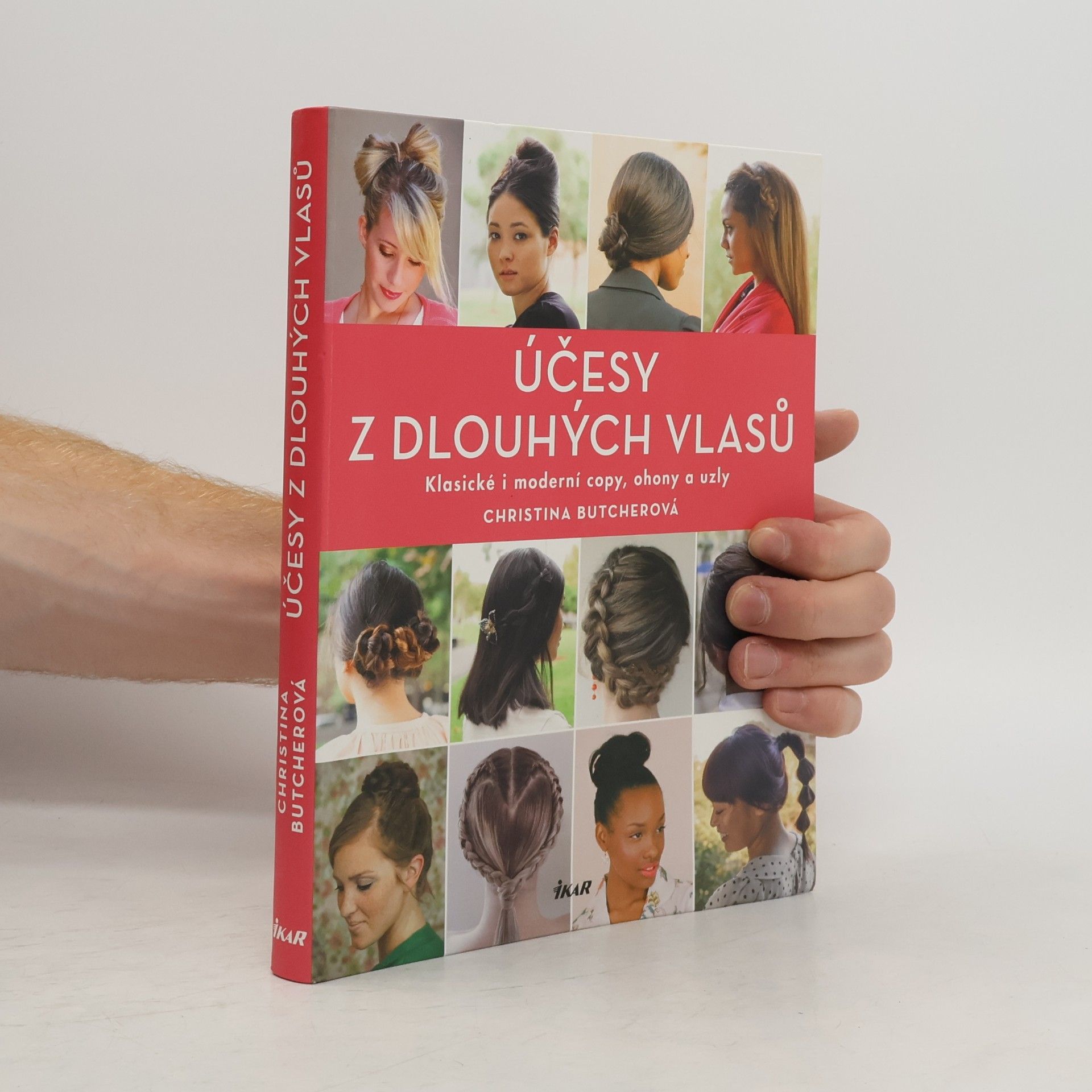 Christina Butcher Účesy z dlouhých vlasů