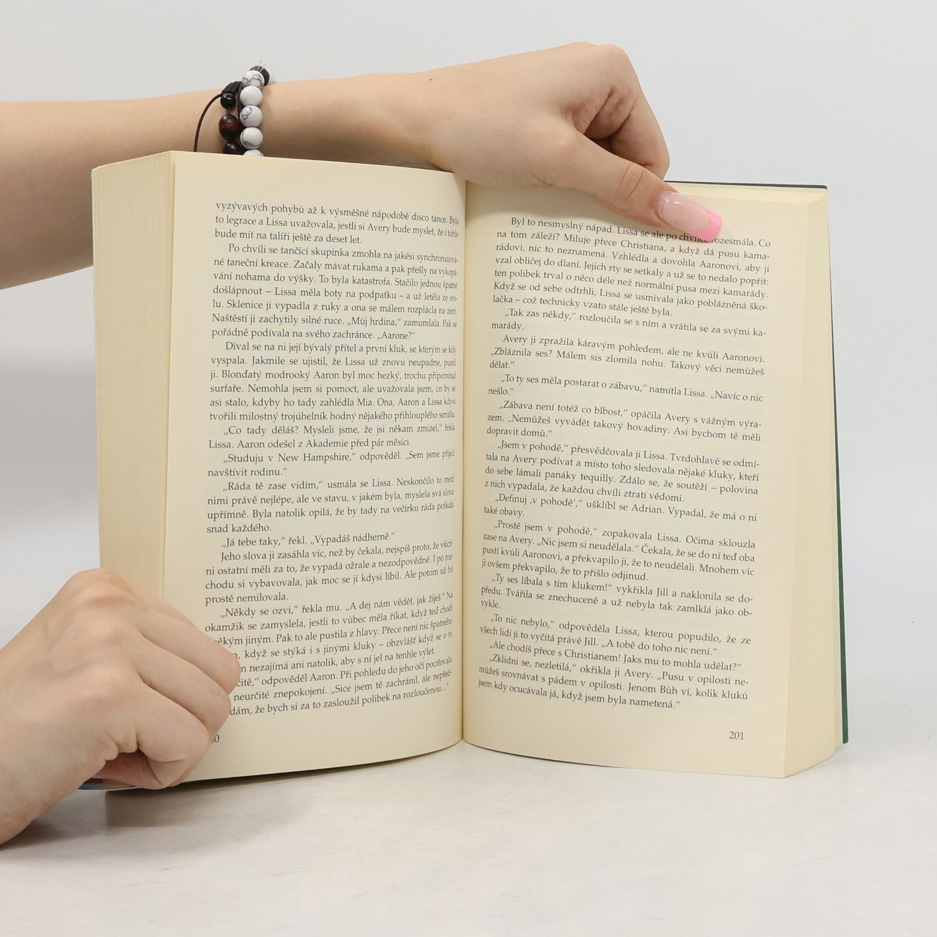 Richelle Mead Vampýrská akademie 4: Krvavý slib