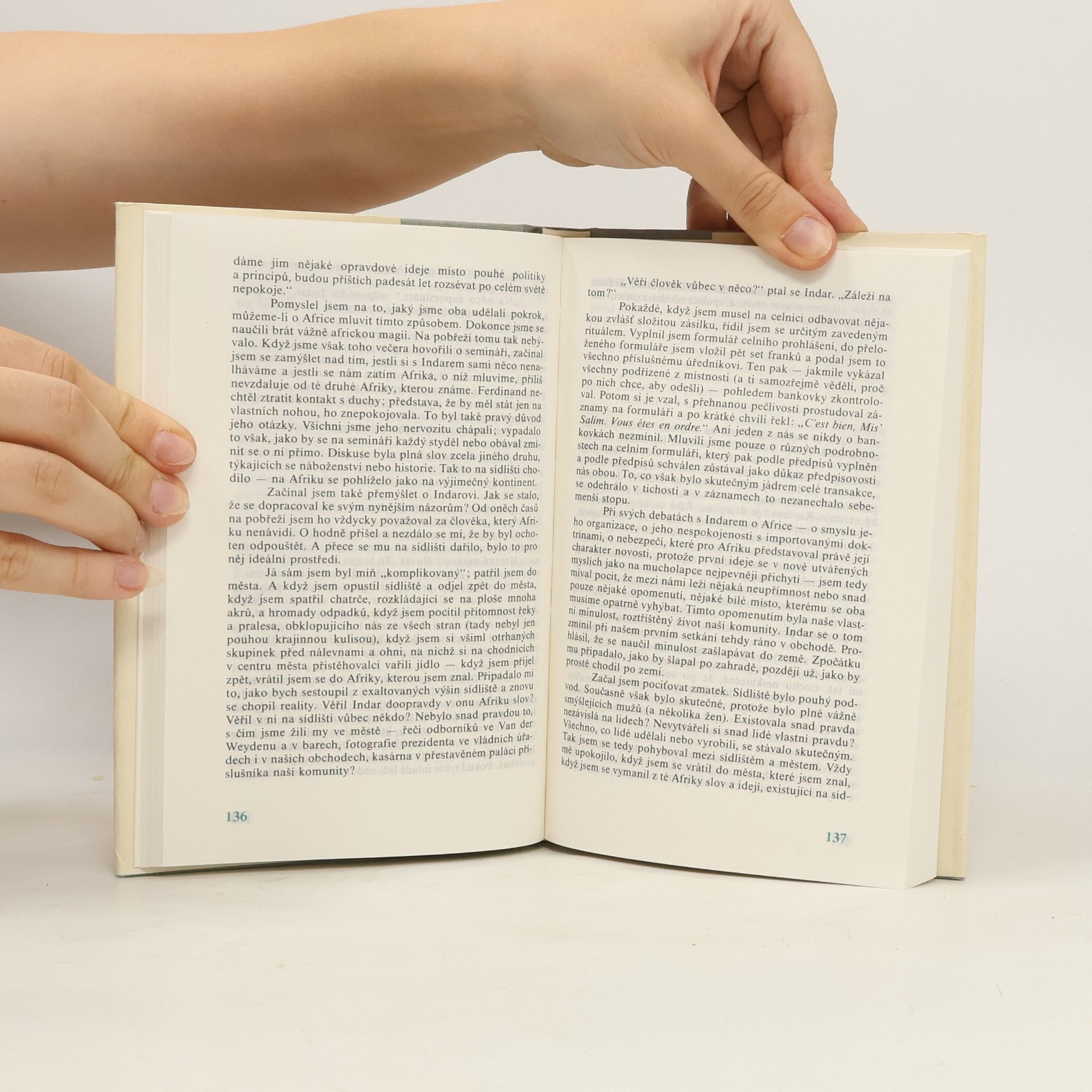 V. S. Naipaul V ohybu řeky