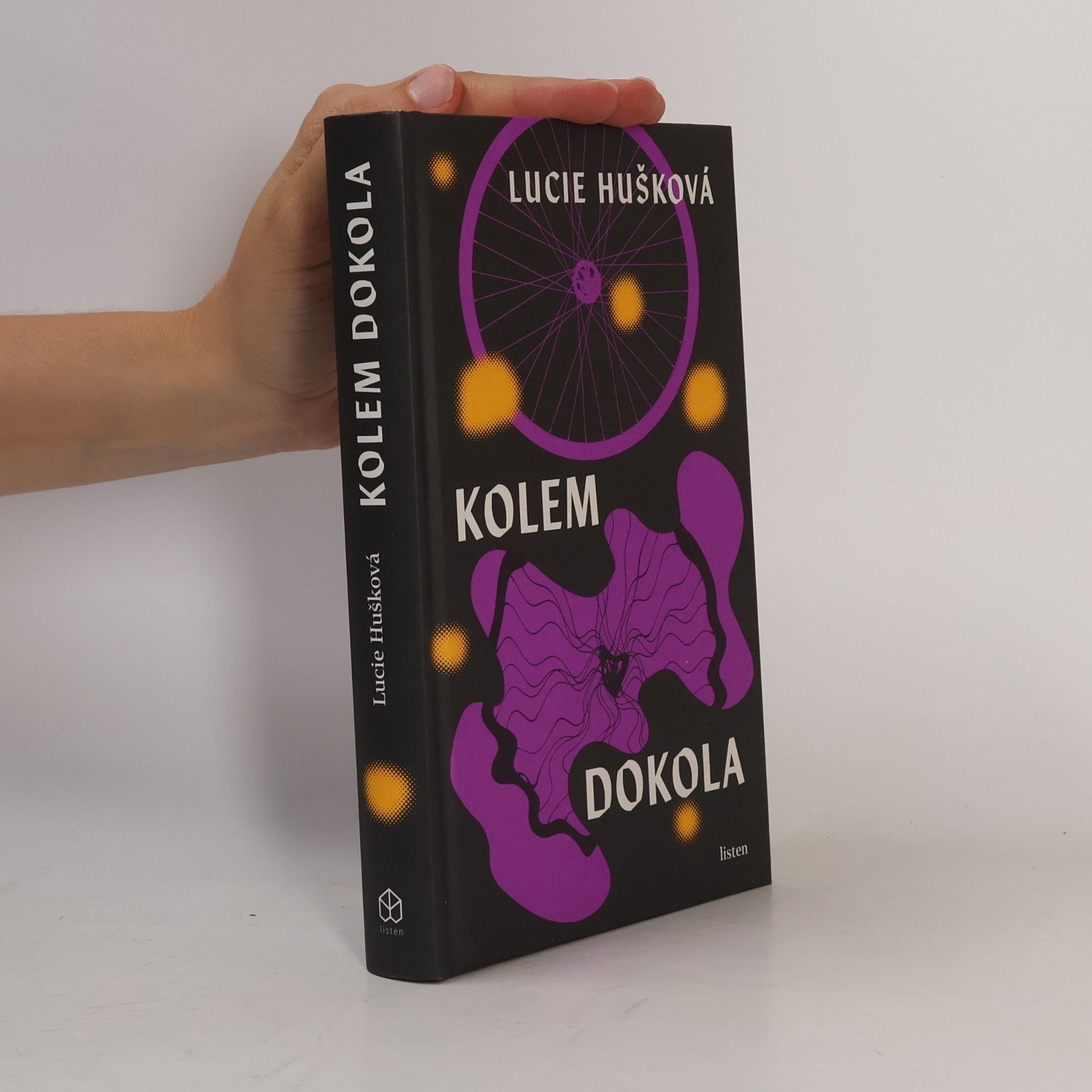 Lucie Hušková Kolem dokola
