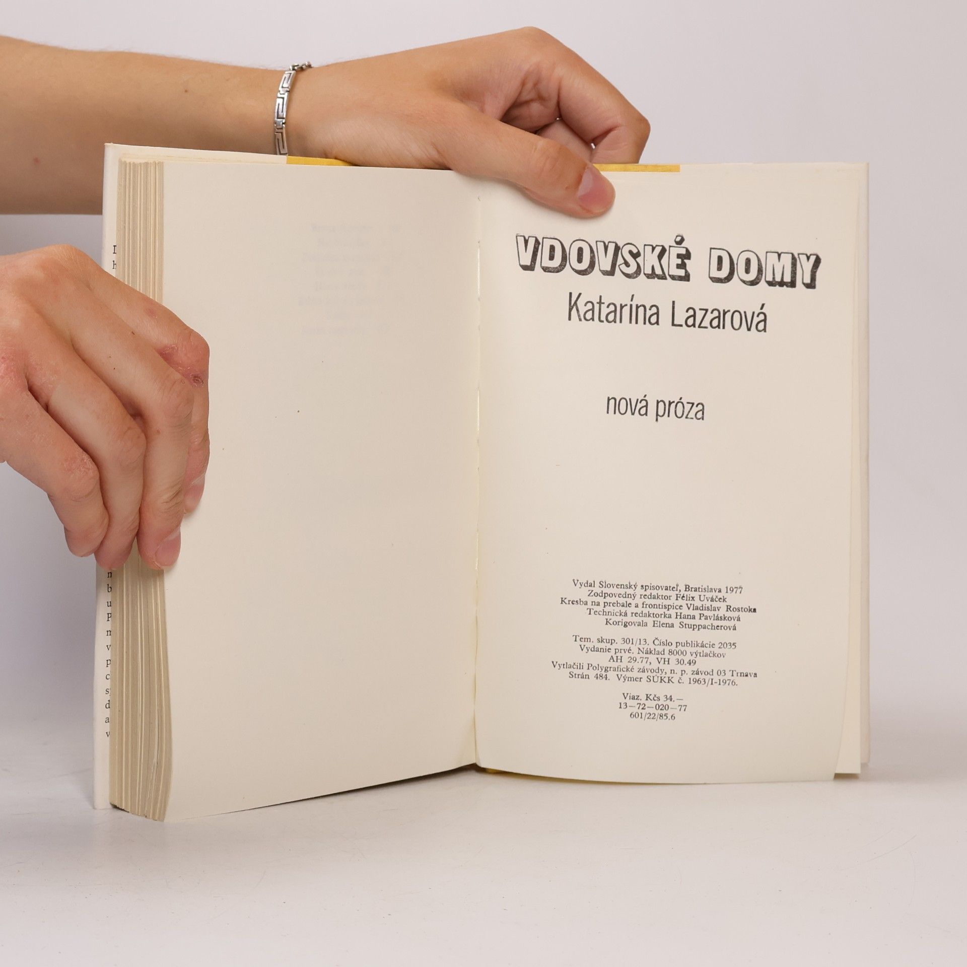 Katarína Lazarová Vdovské domy