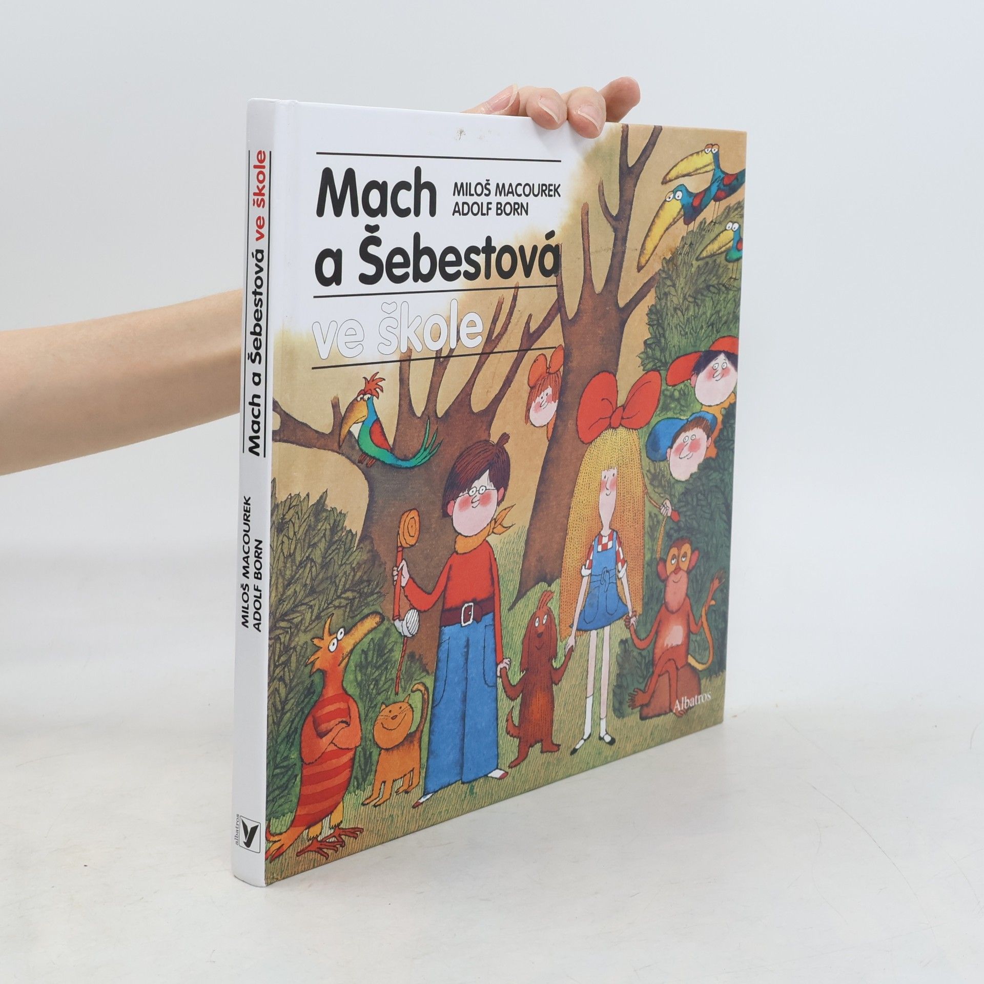 Miloš Macourek Mach a Šebestová ve škole