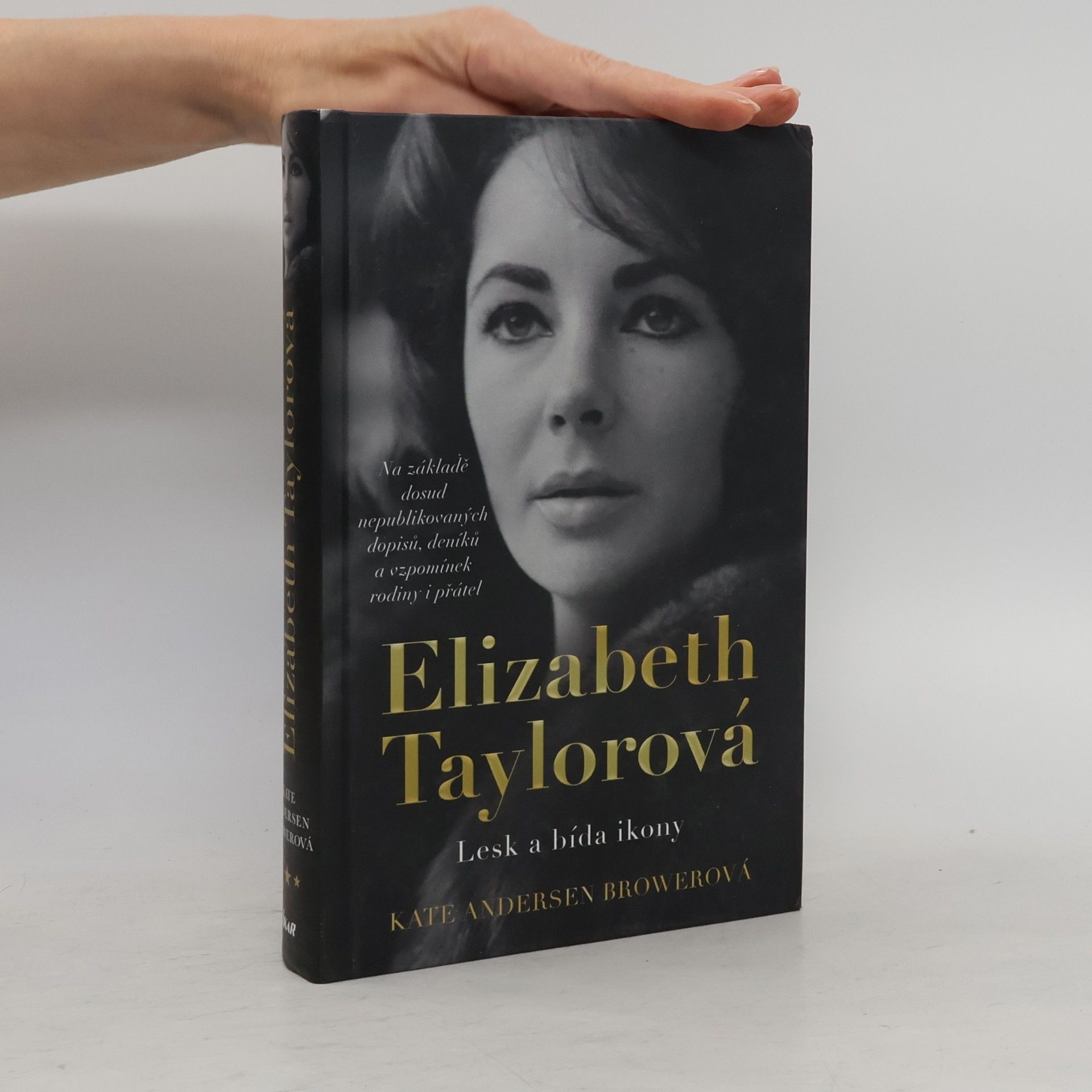Kate Andersen Brower Elizabeth Taylorová