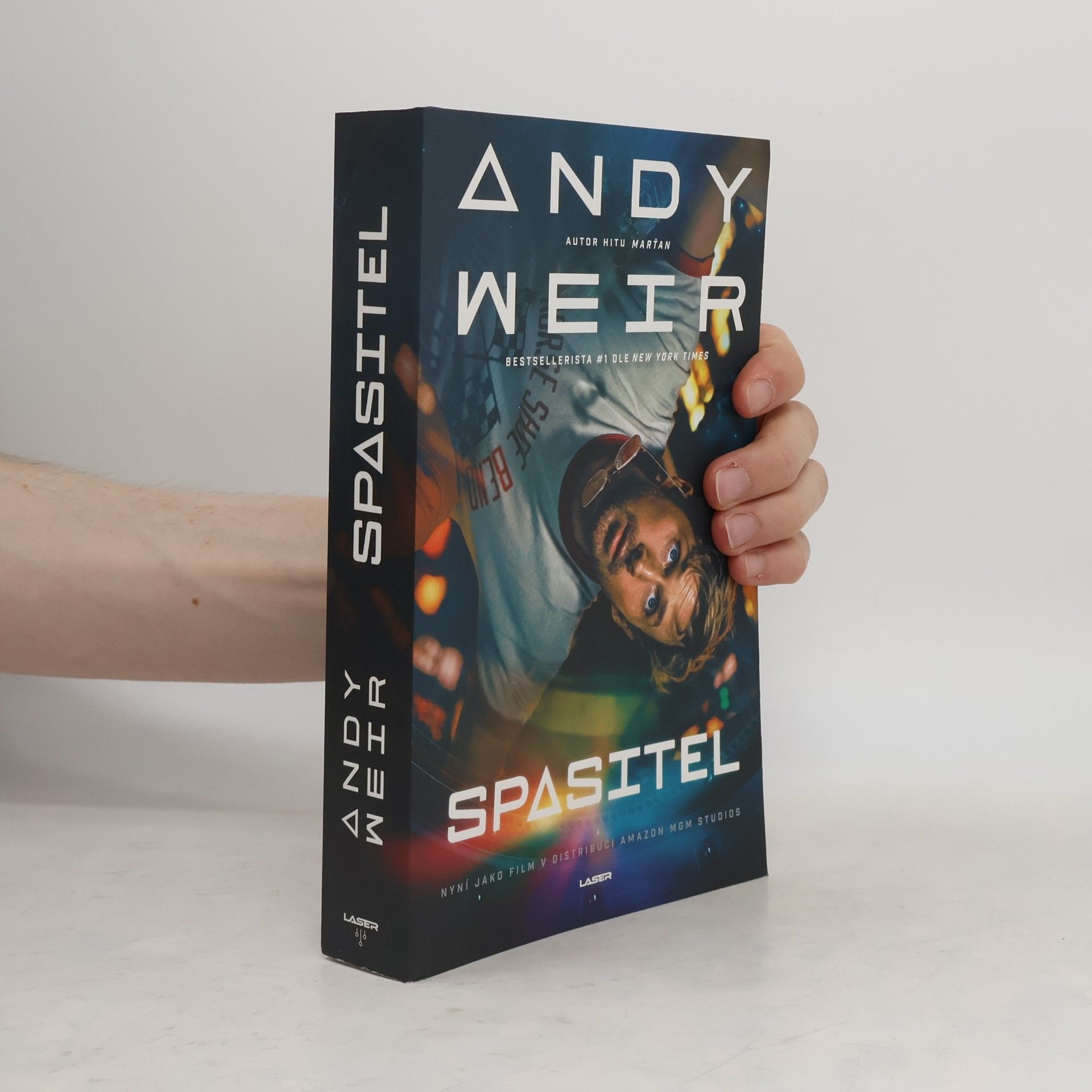Andy Weir Spasitel