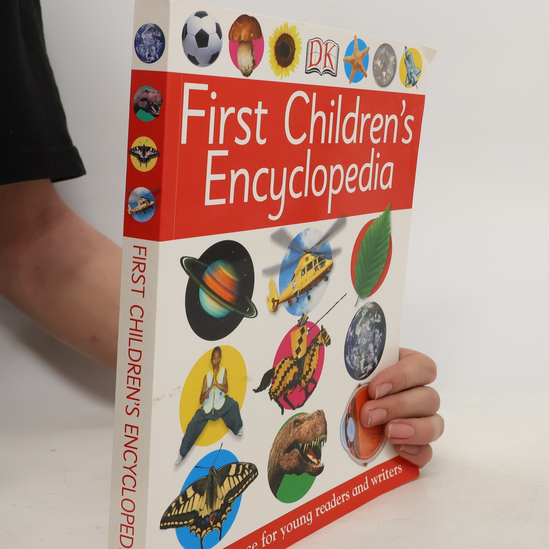 Penny Smith First Children's Encyclopedia