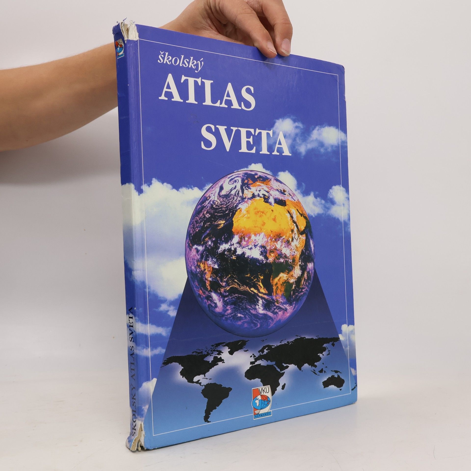 Autorenkollektiv Školský atlas sveta