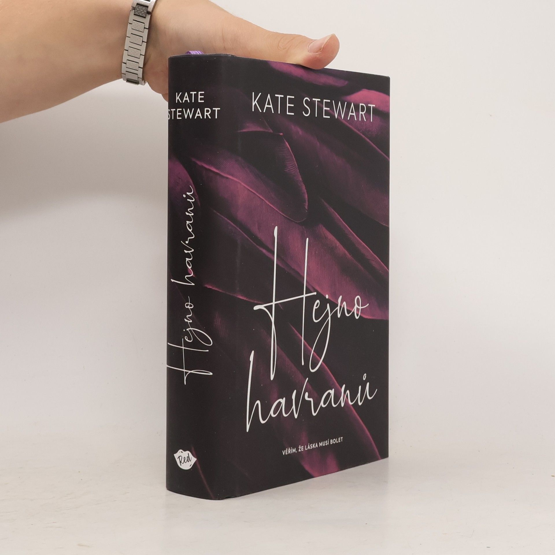 Kate Stewart Hejno havranů