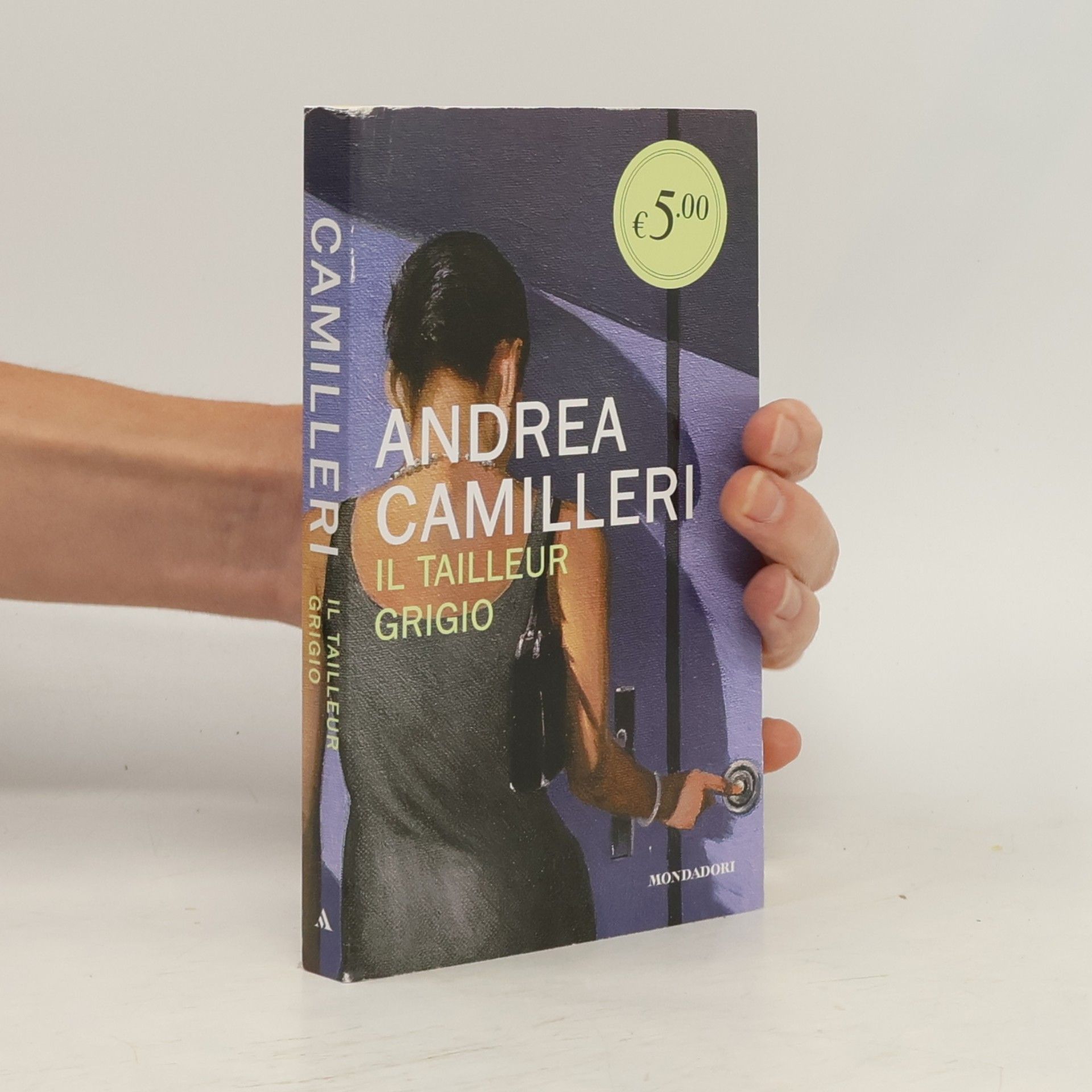 Andrea Camilleri Il tailleur grigio