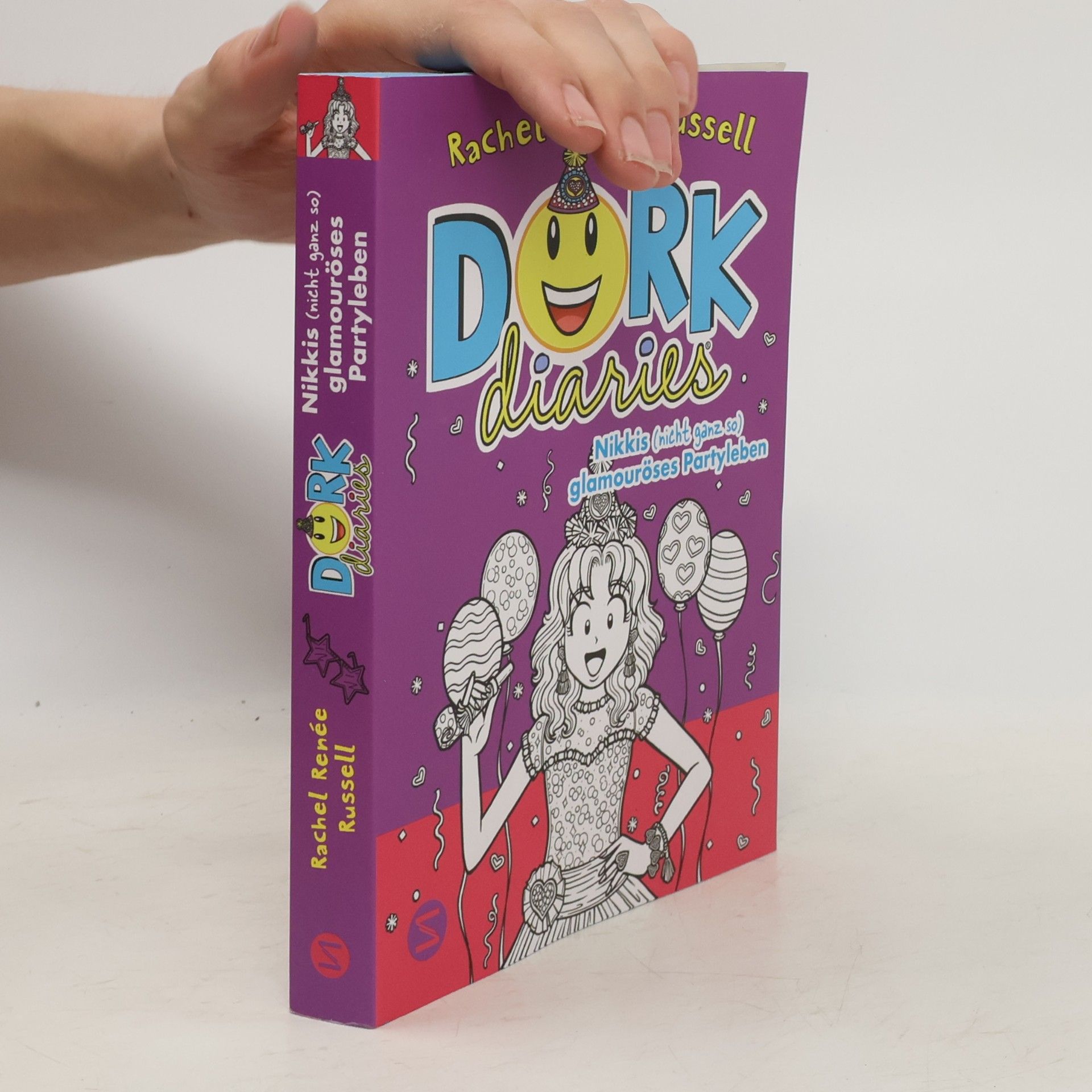 Rachel Renée Russellová Dork Diaries - 2: Nikkis (nicht ganz so) glamouröses Partyleben