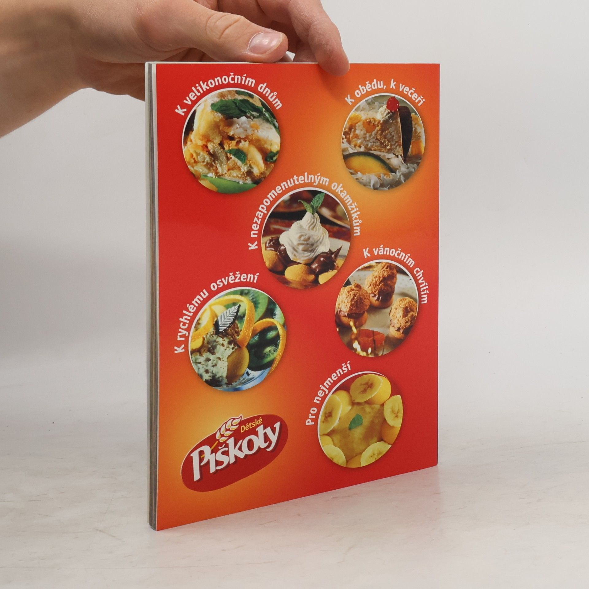 Autores varios Kouzlíme s piškoty