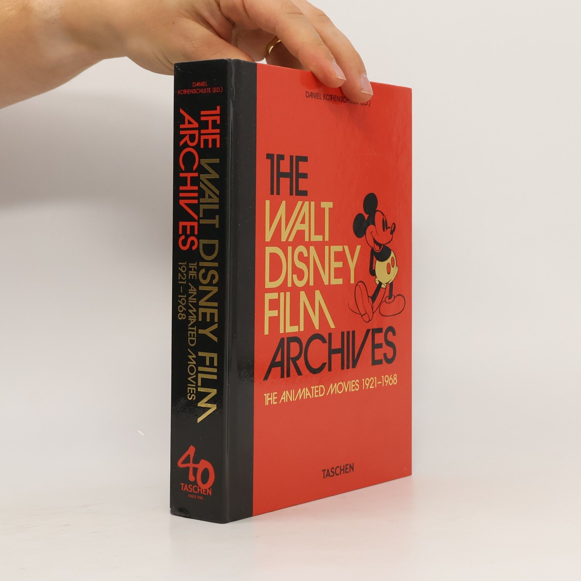 Daniel Kothenschulte The Walt Disney Film Archives. The Animated Movies 1921–1968. 40th Ed.