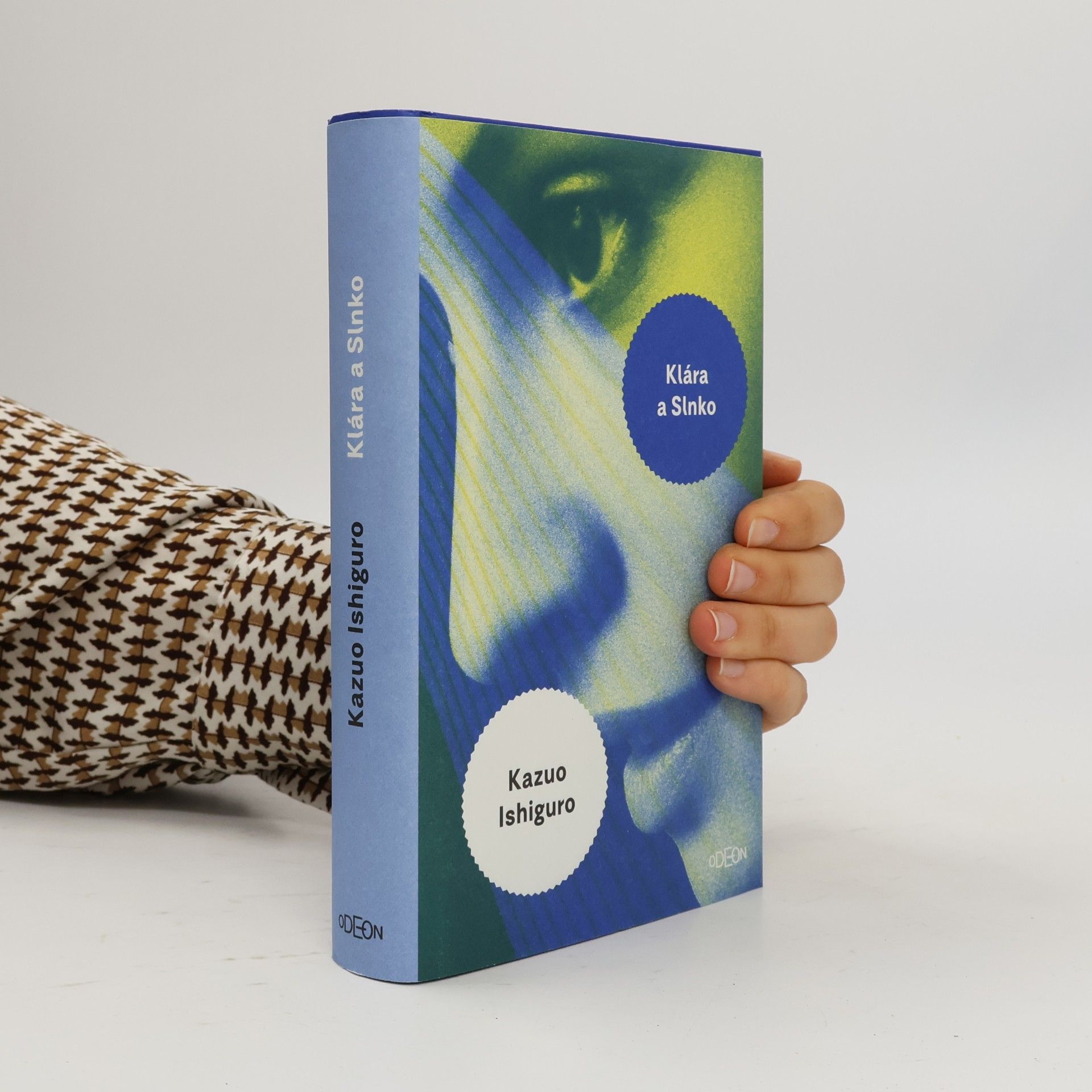 Kazuo Ishiguro Klára a Slnko
