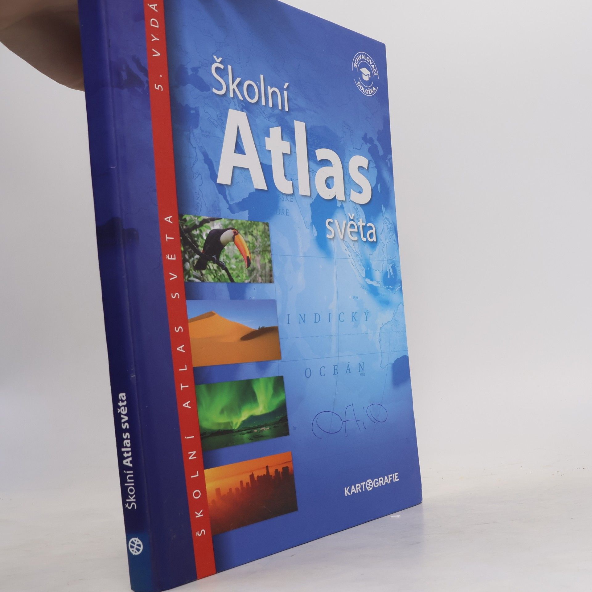 Autorenkollektiv Školní atlas světa