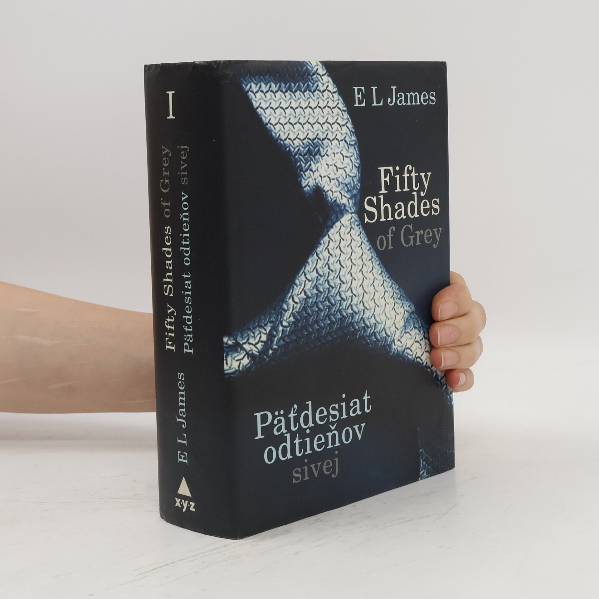 E. L. James Päťdesiat odtieňov sivej