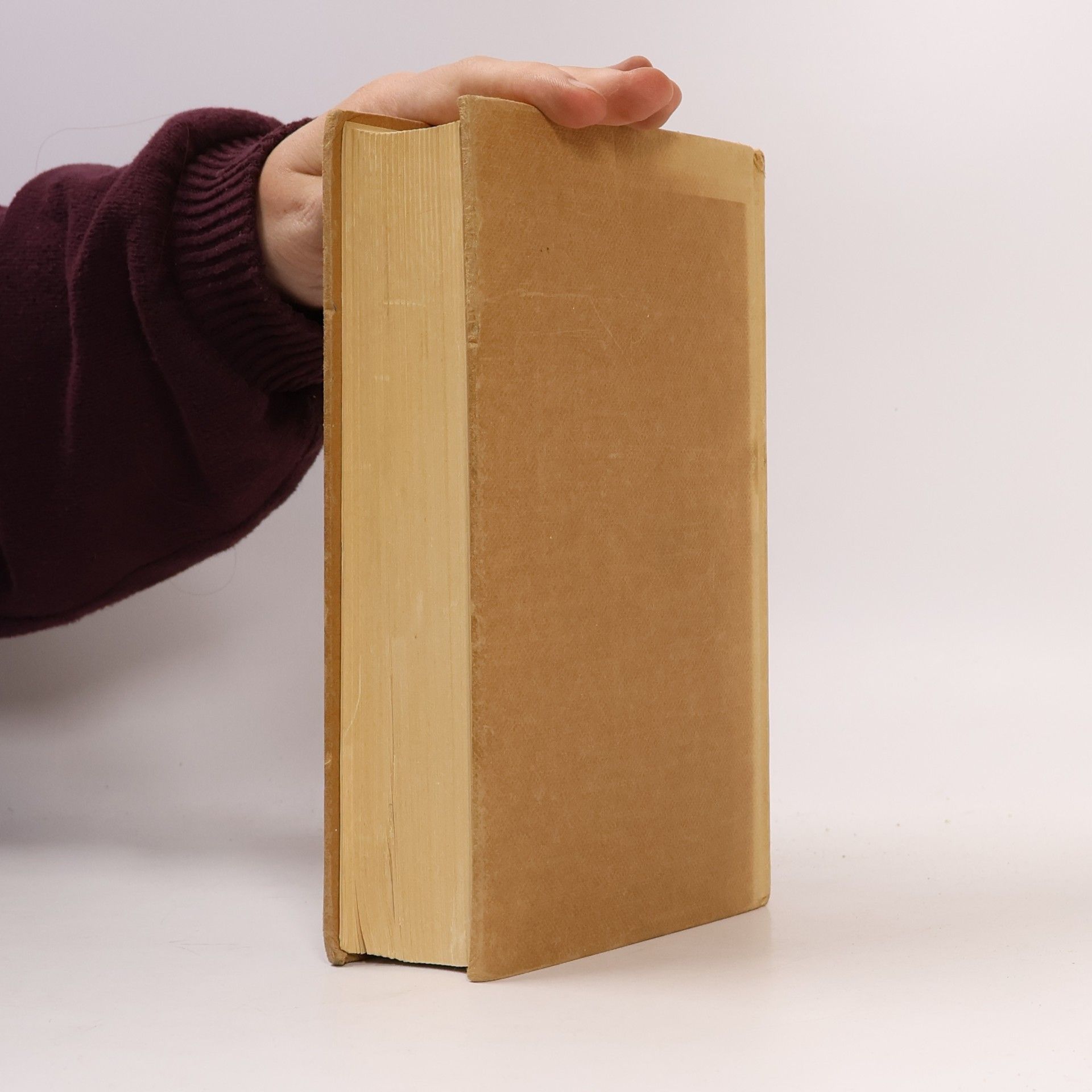 Max Schuchart Arthur, koning voor eens en altijd, gevolgd door het boek Merlijn