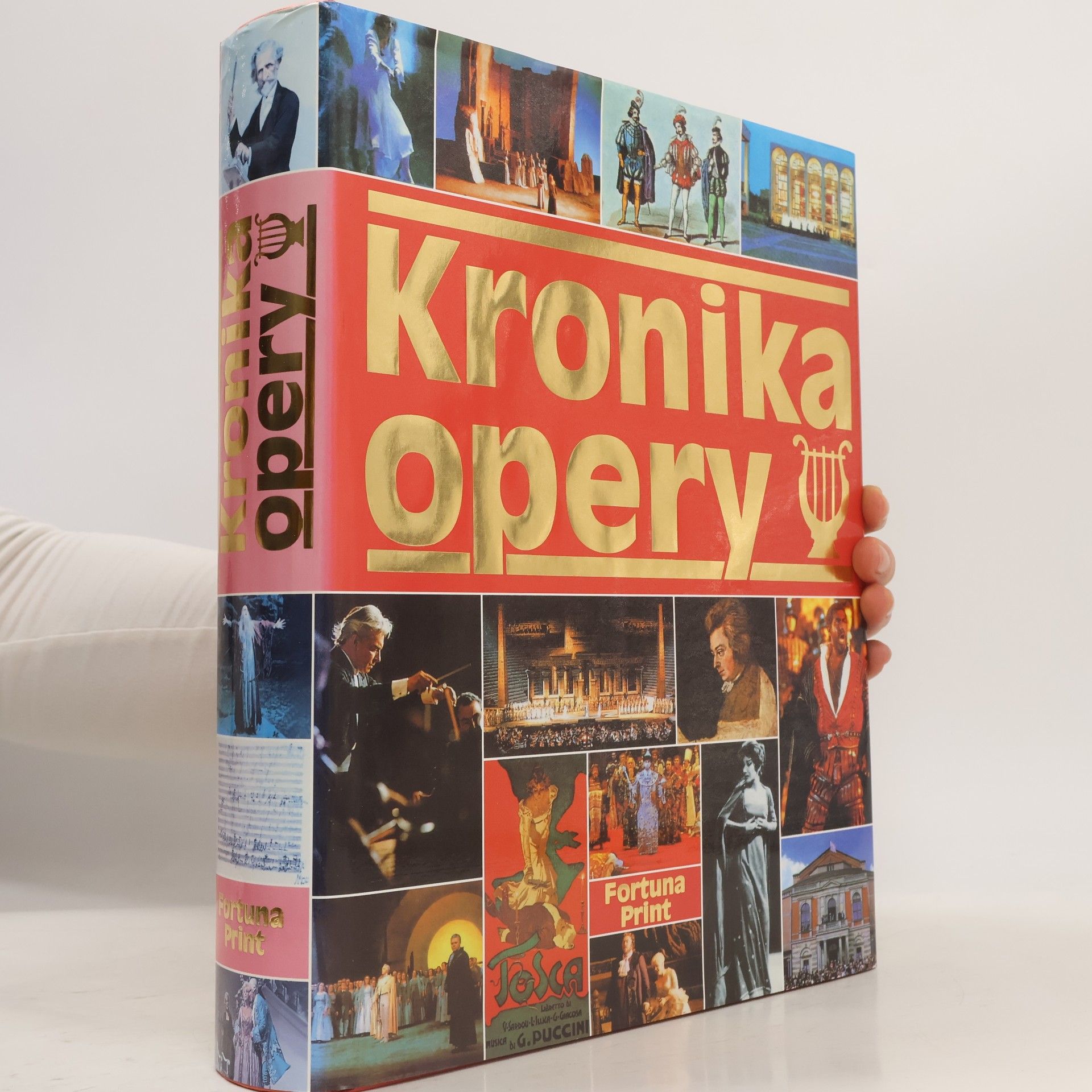 Dieter Zöchling Kronika opery