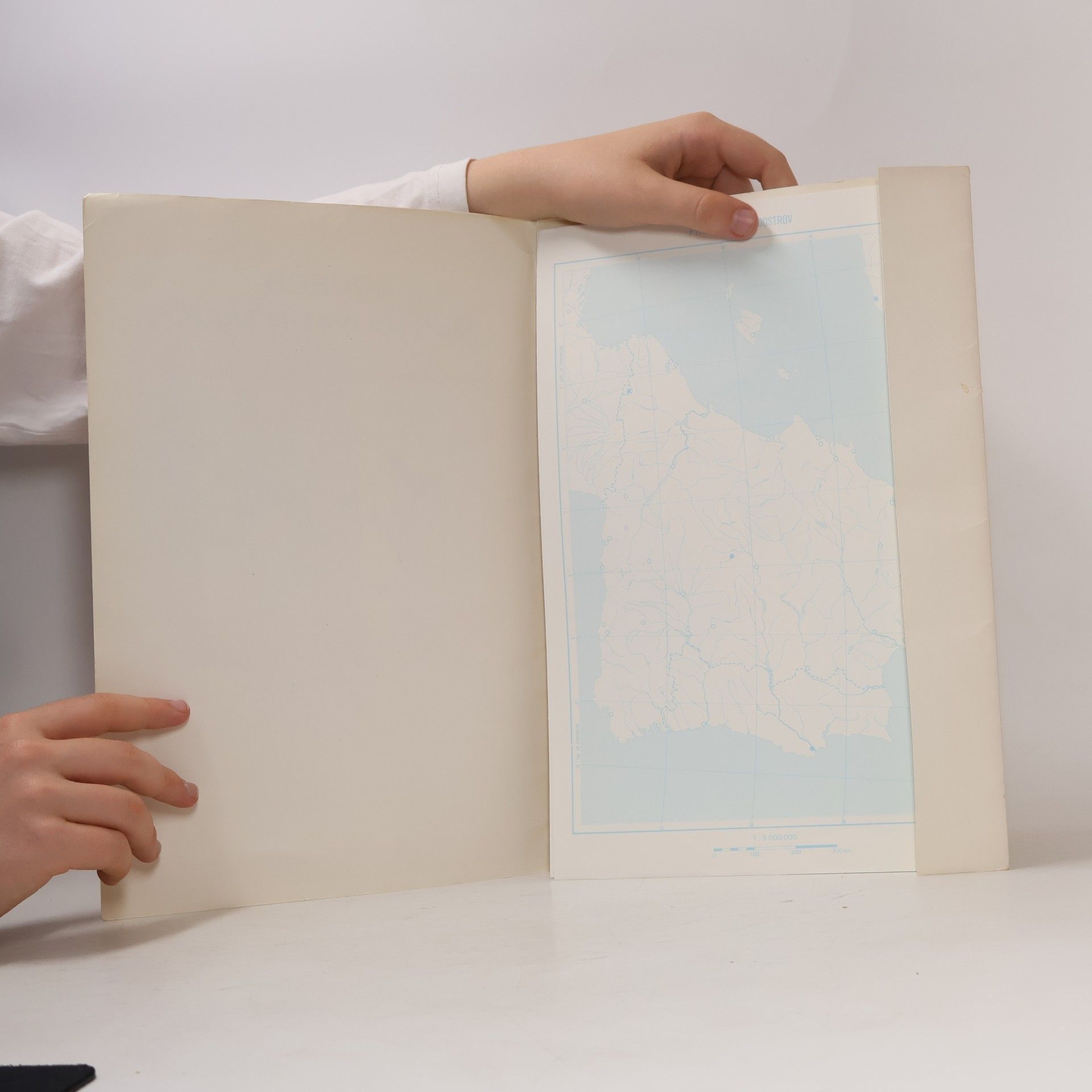 Various authors Soubor obrysových map