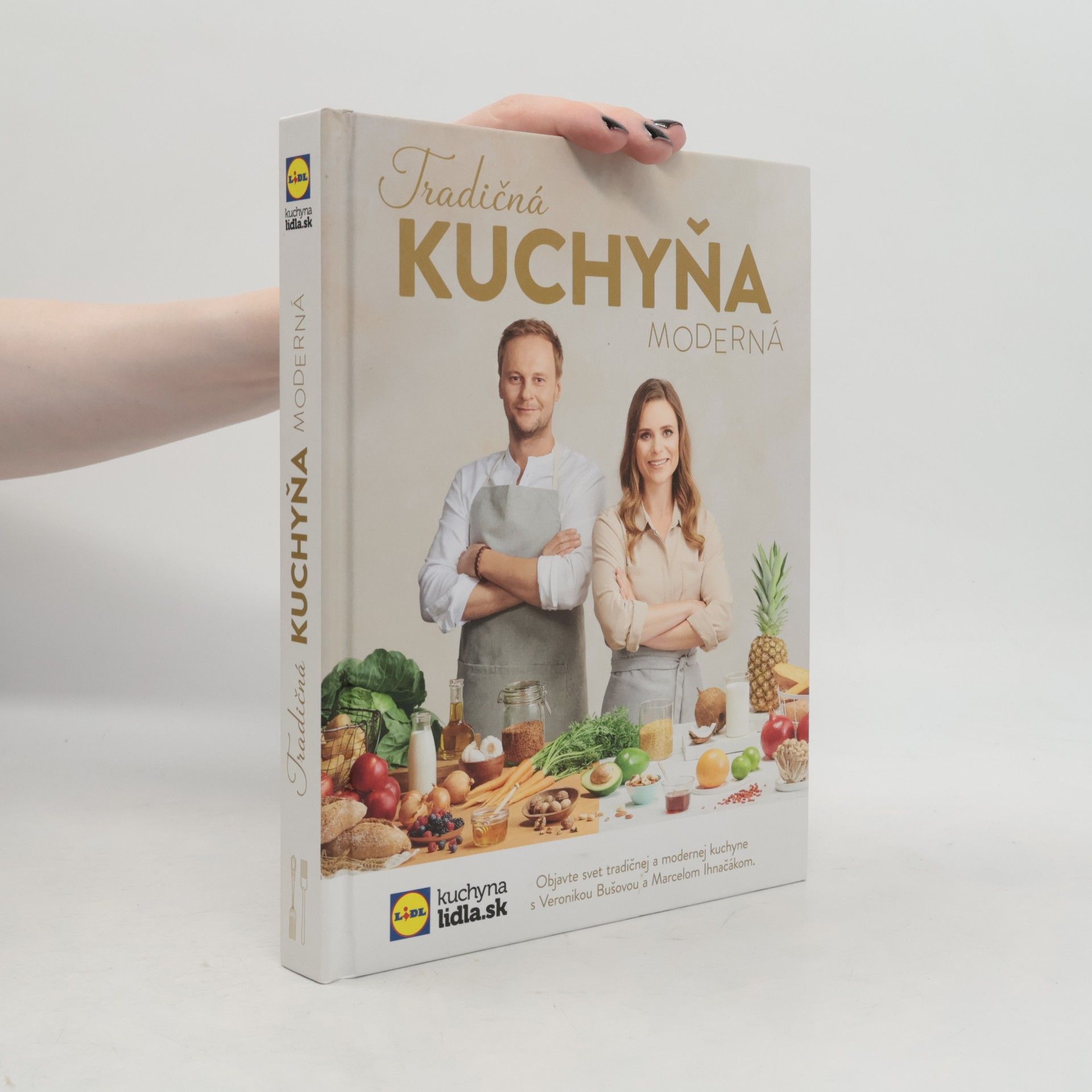 Veronika Bušová Tradičná kuchyňa moderná