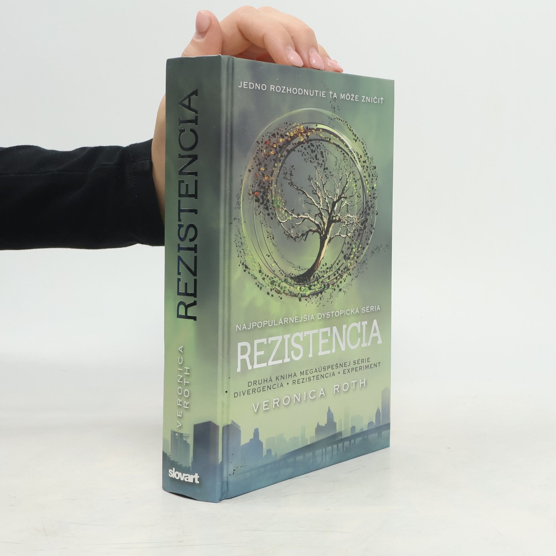 Veronica Roth Rezistencia
