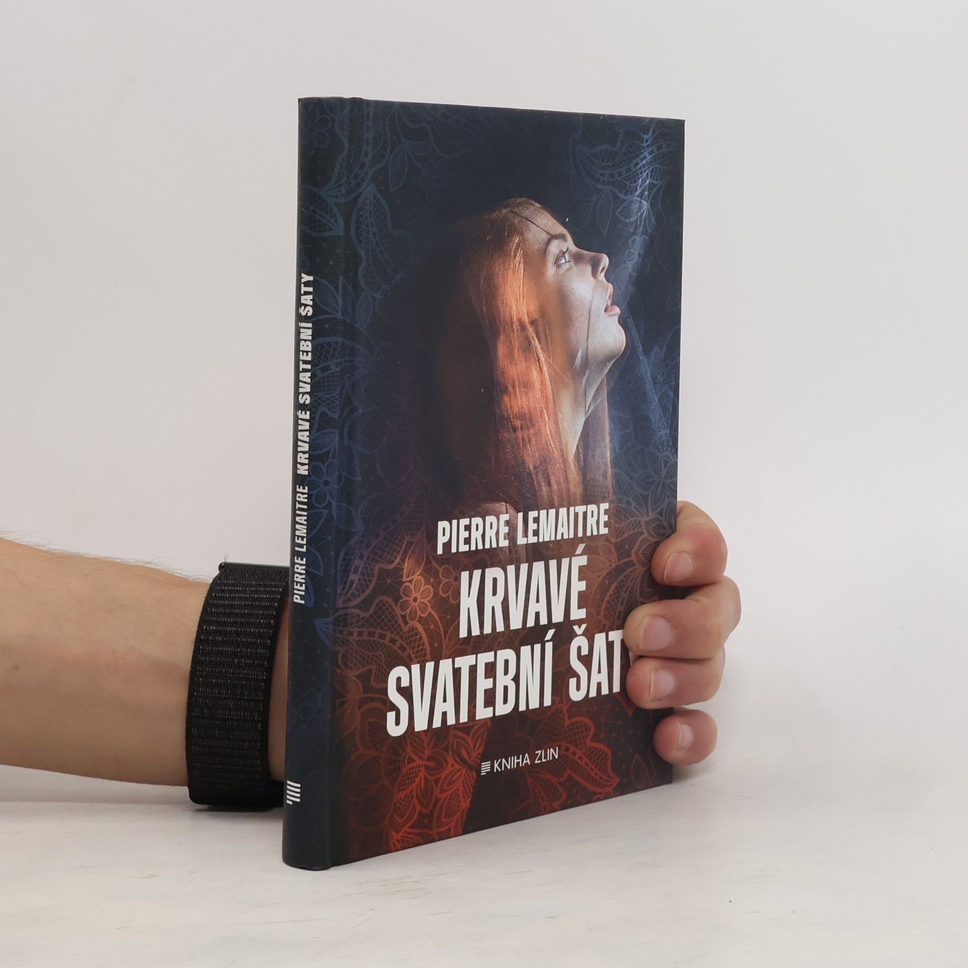 Pierre Lemaitre Krvavé svatební šaty