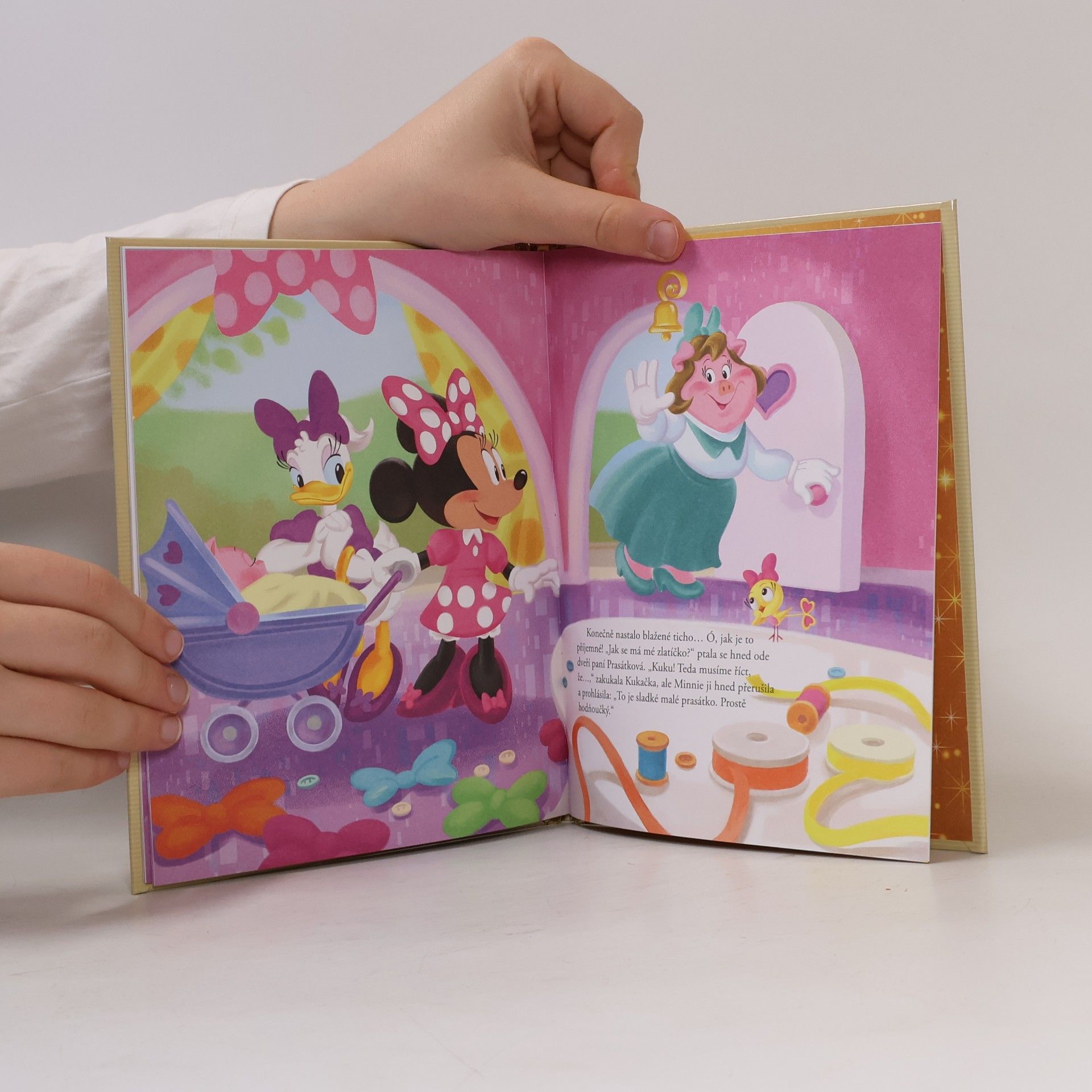 Kolektív autorov Zlatá sbírka pohádek 26. Minnie Mouse a malé prasátko