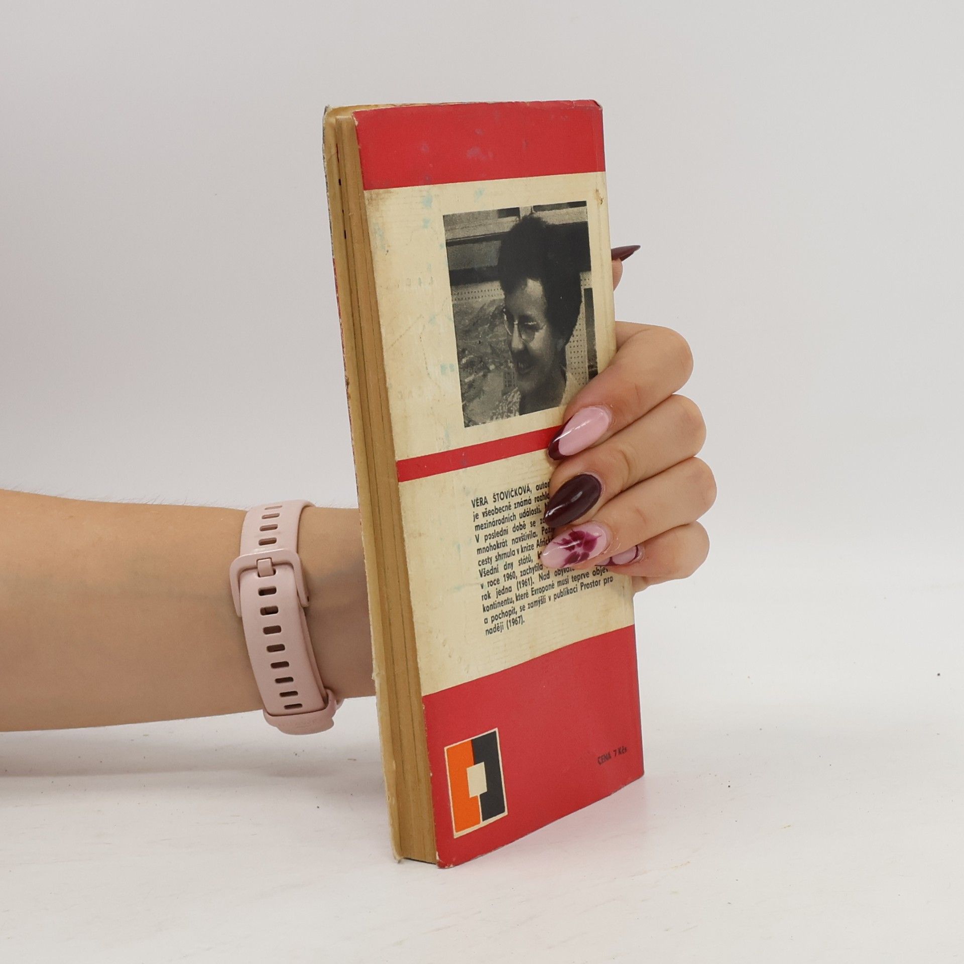 Věra Heroldová Šťovíčková Bouře nad rovníkem