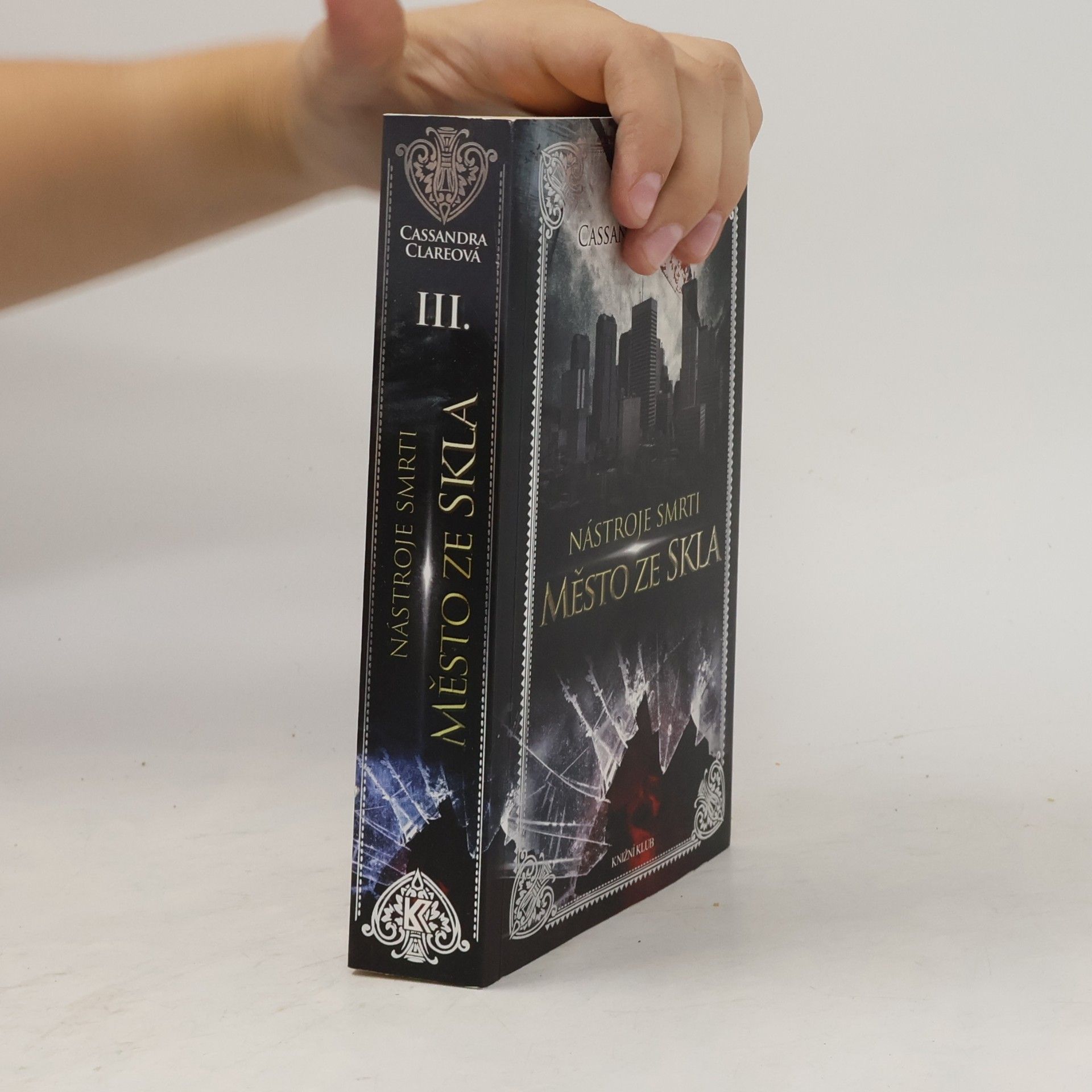 Cassandra Clare Nástroje smrti 3: Město ze skla
