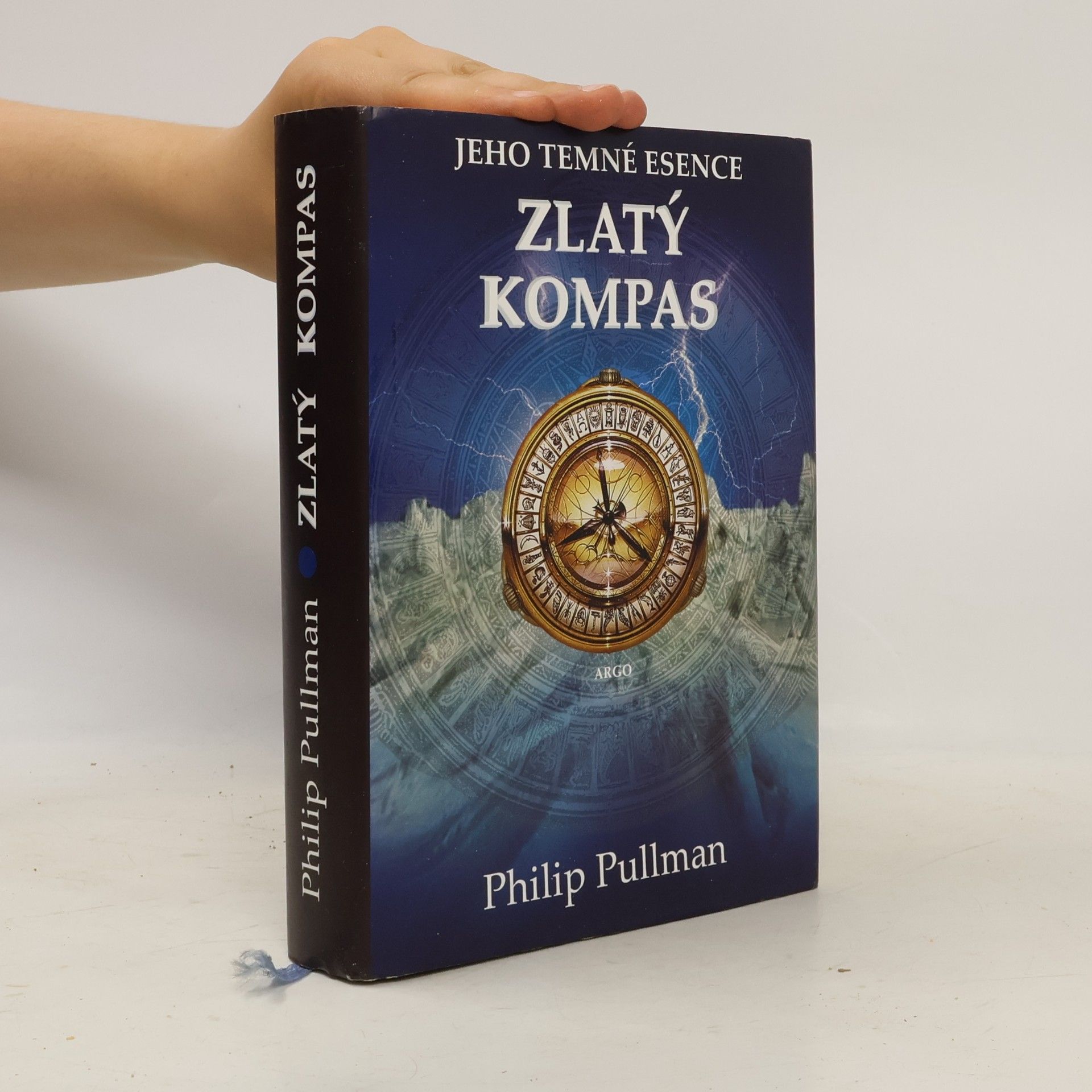 Philip Pullman Jeho temné esence. Svazek I, Zlatý kompas