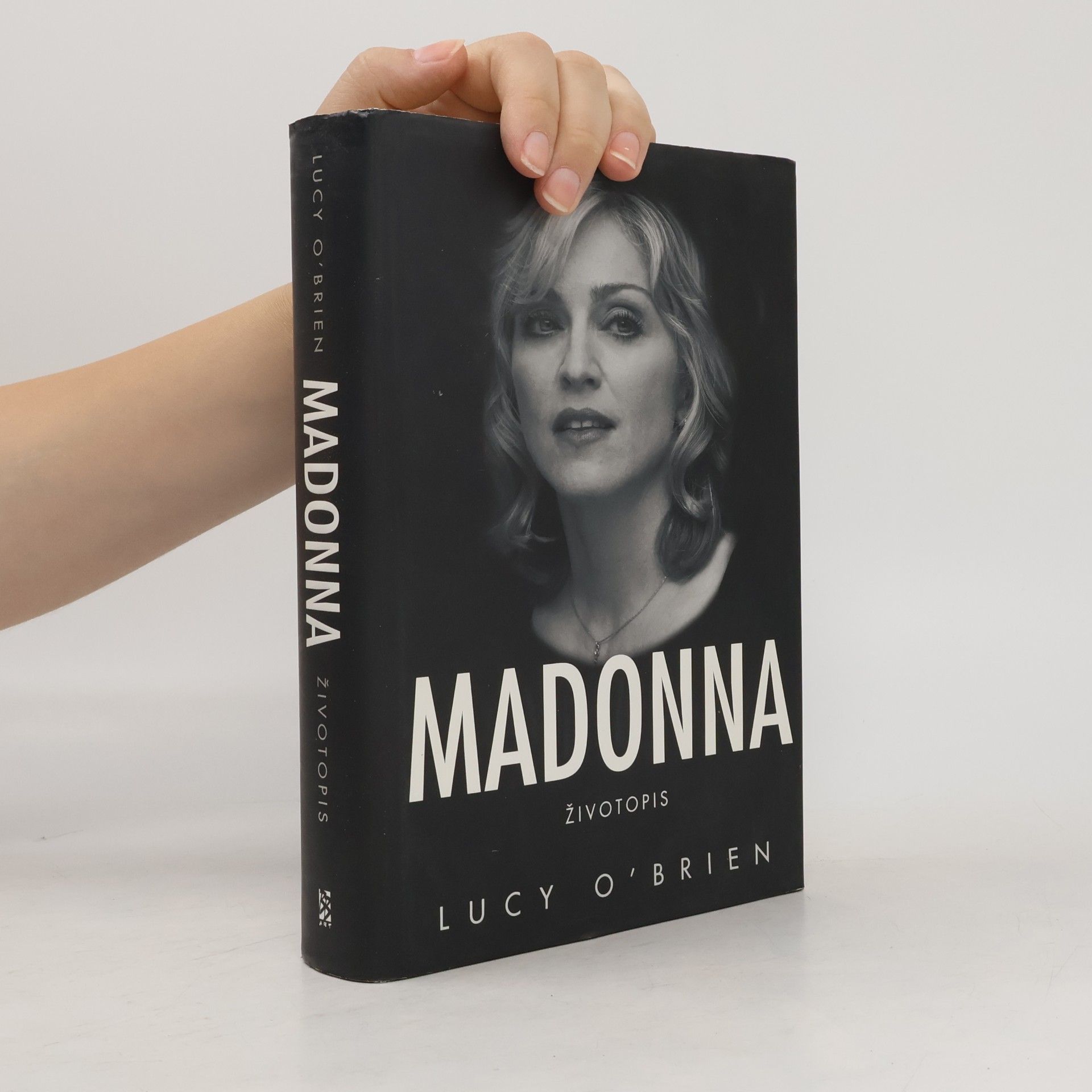 Lucy O'Brien Madonna. Životopis