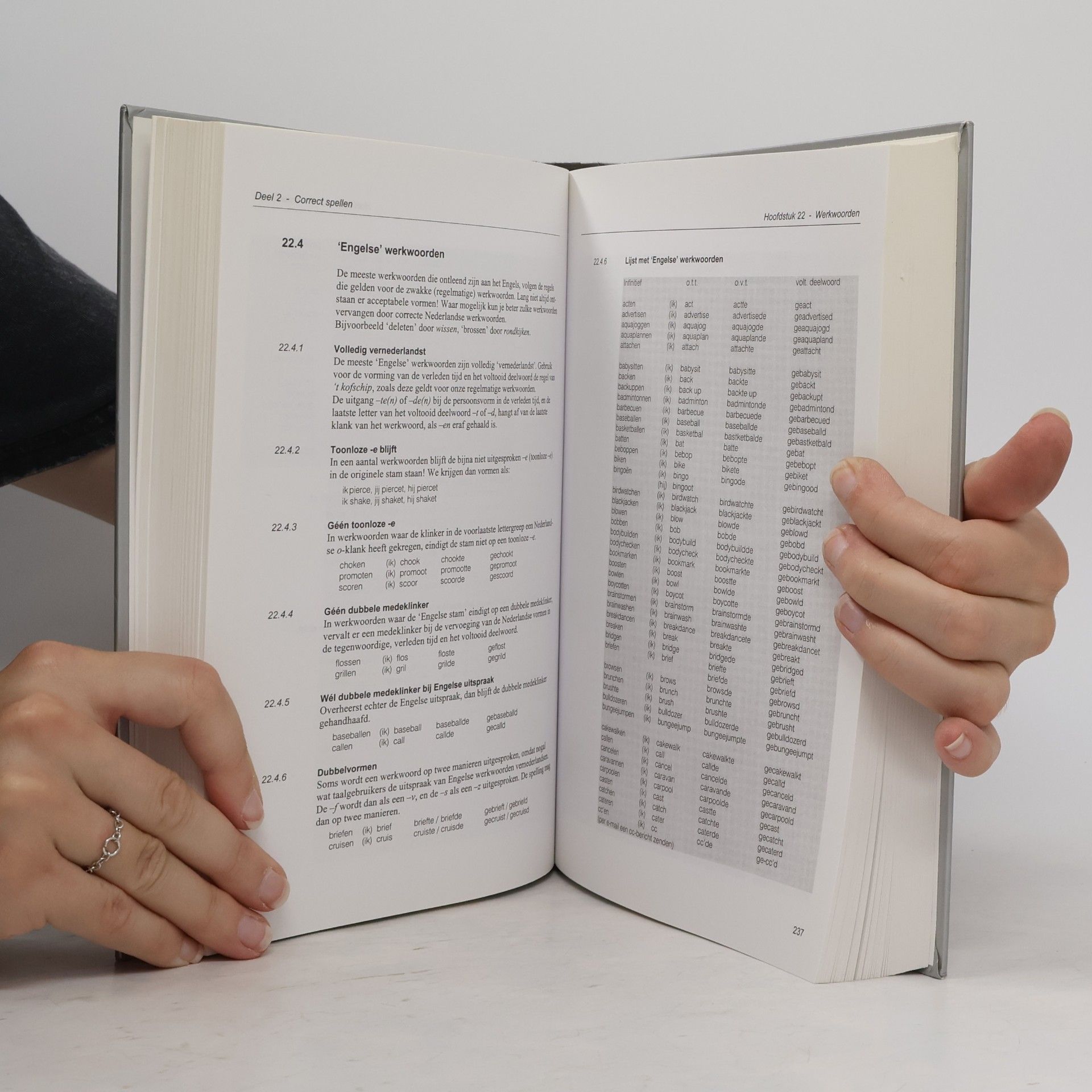 Ton de Vries Prisma handboek: Communicatiewijzer
