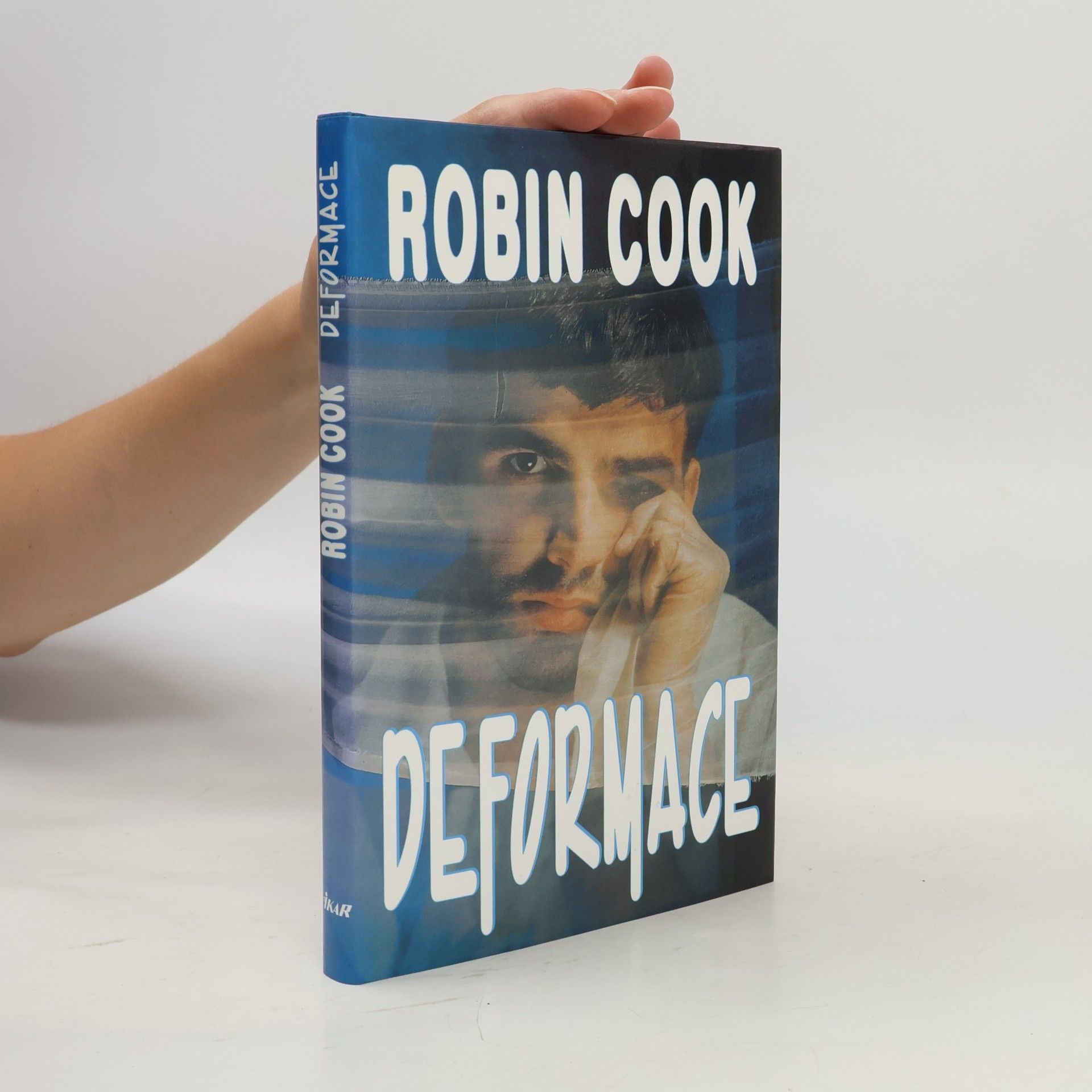 Robin Cook Deformace