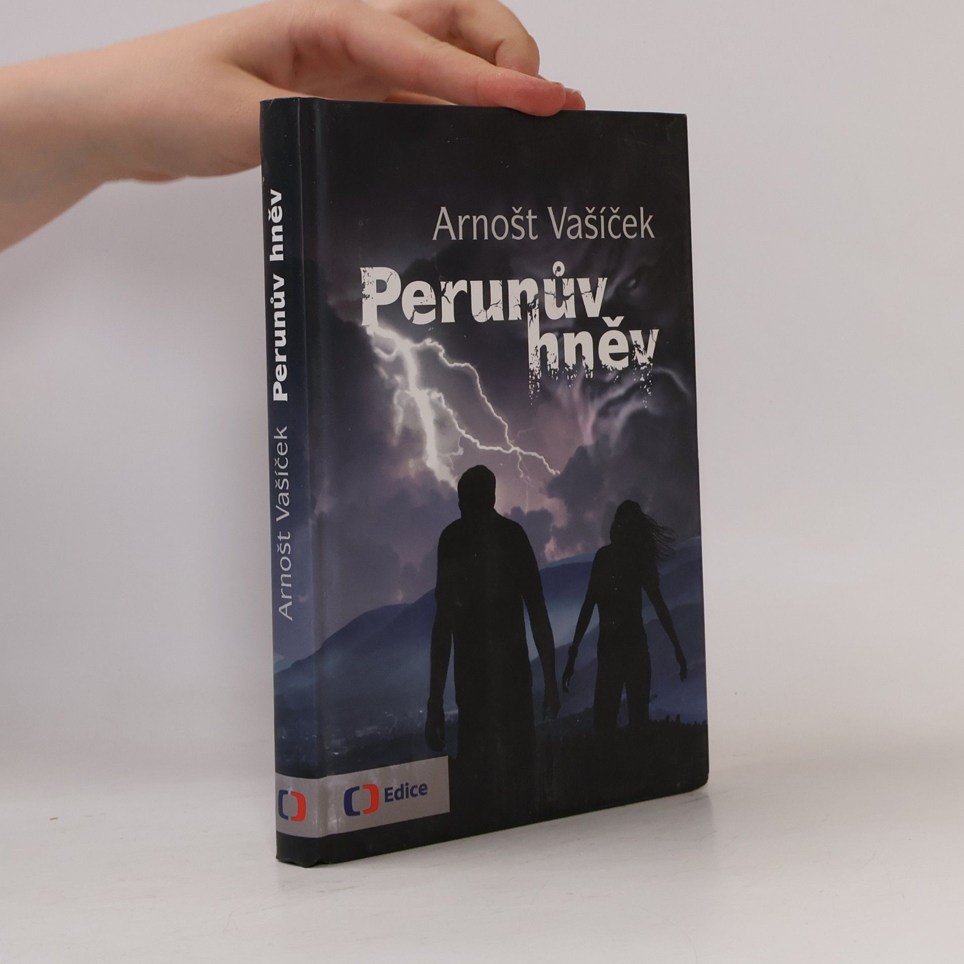 Arnošt Vašíček Perunův hněv