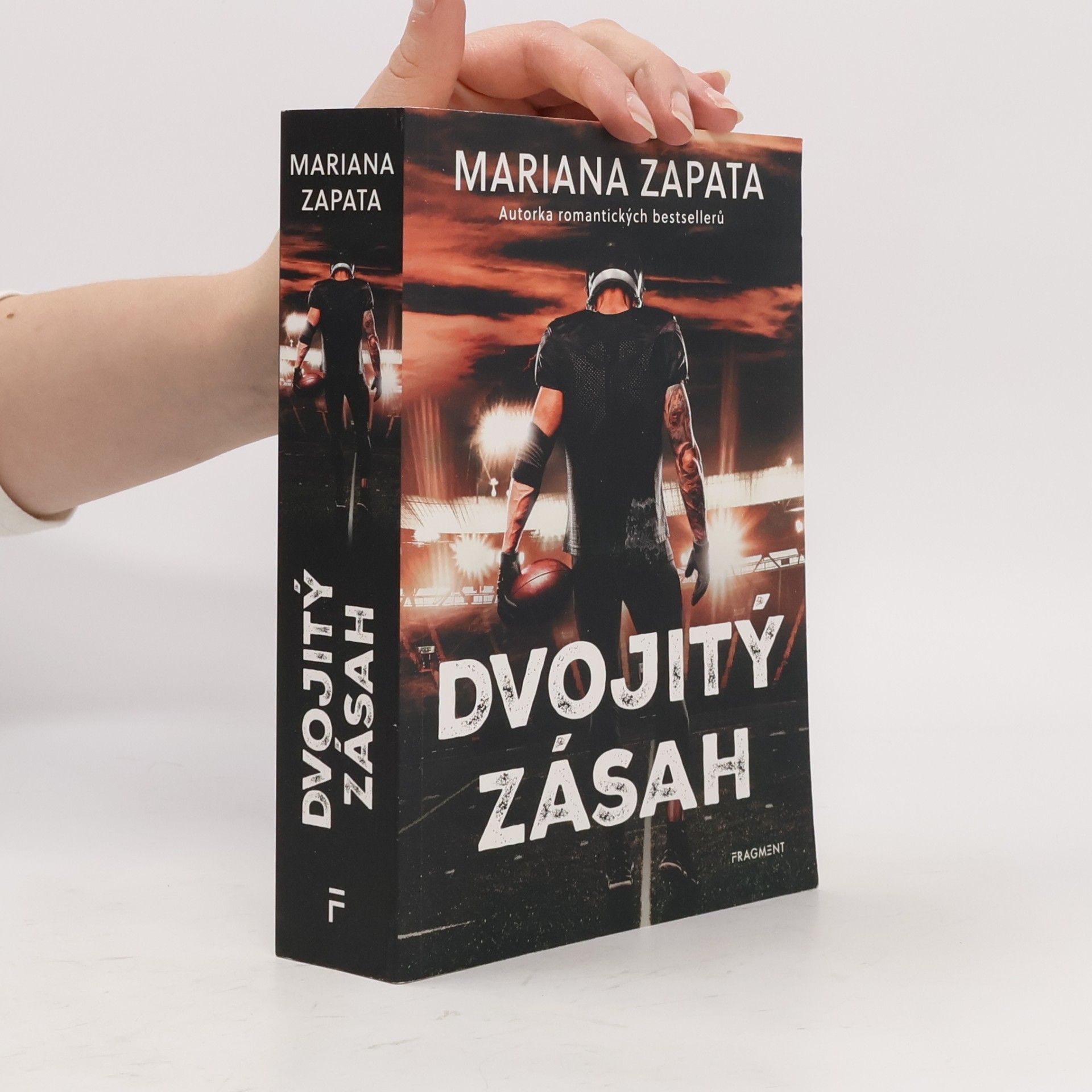 Mariana Zapata Dvojitý zásah