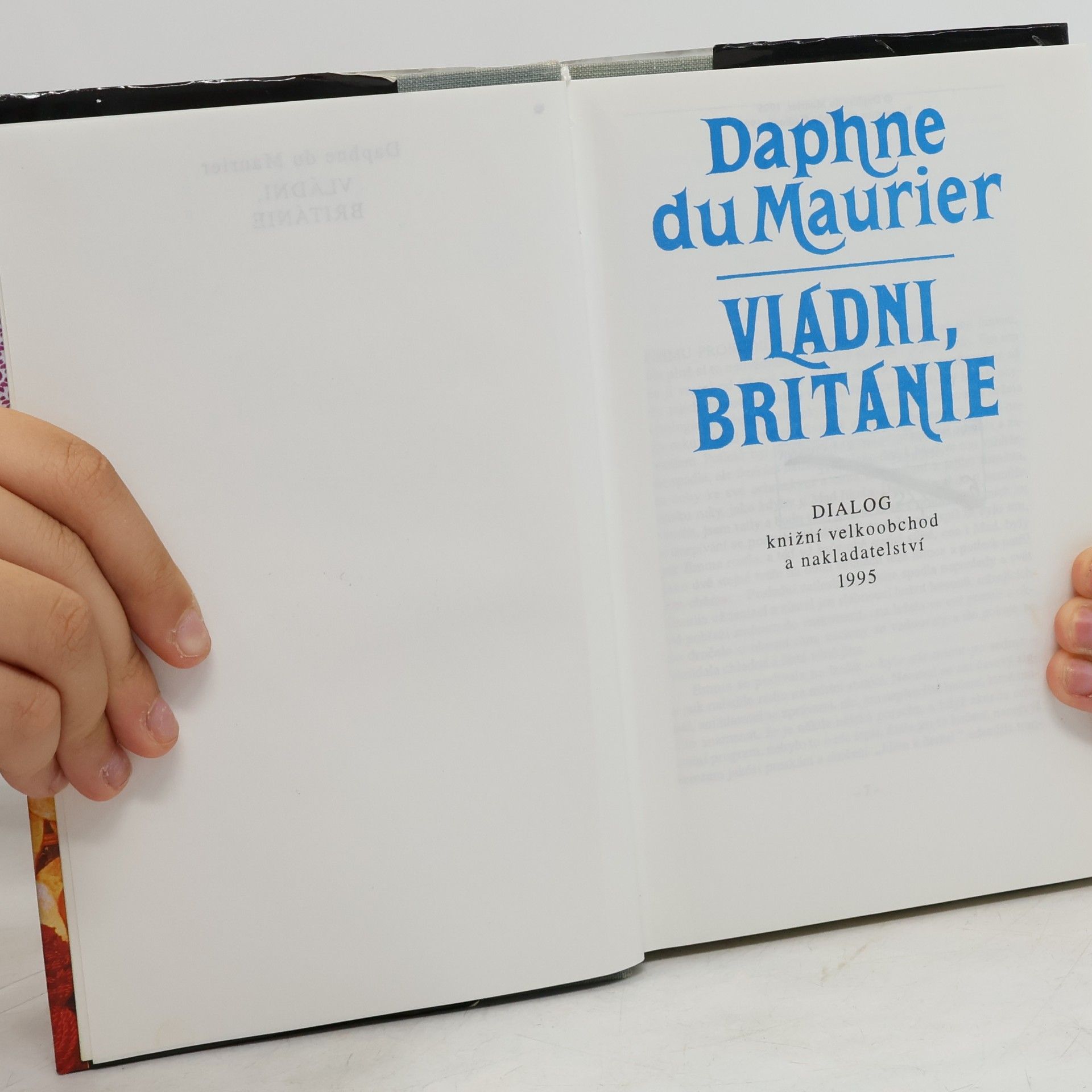 Daphne du Maurierová Vládni, Británie