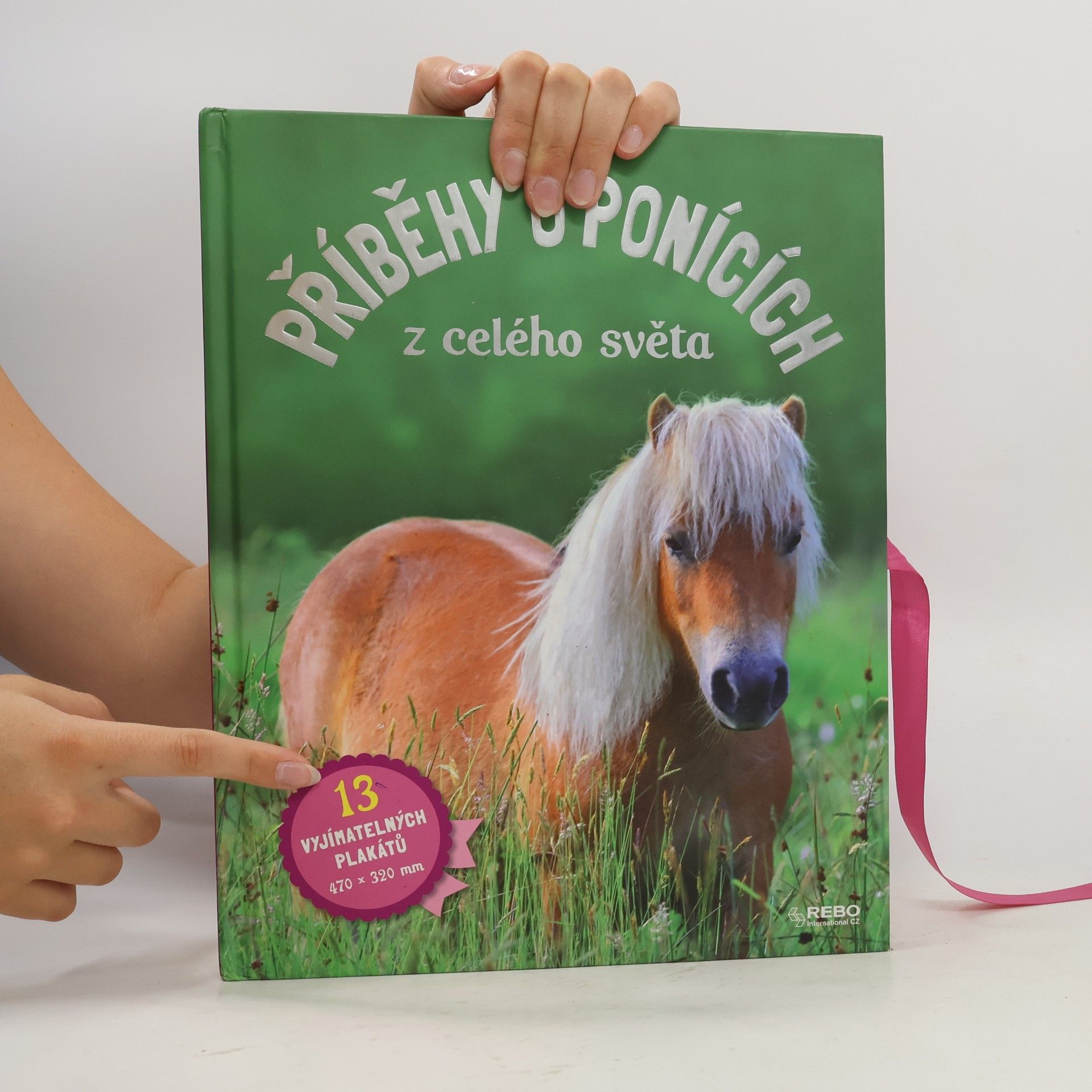 Christelle Huet-Gomez Příběhy o ponících z celého světa