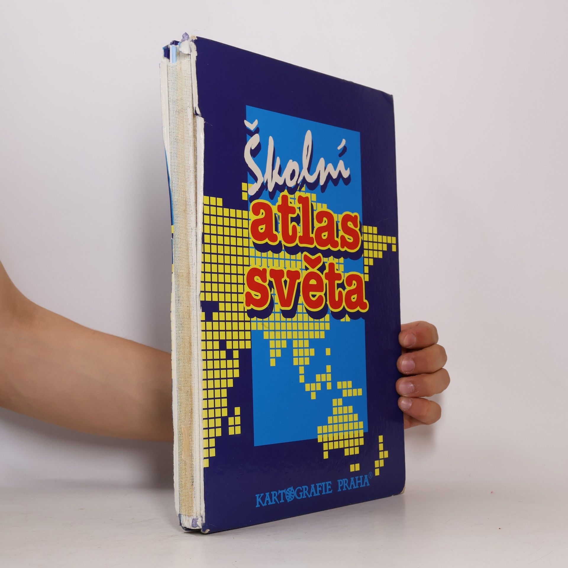 Collectif d'auteurs Školní atlas světa