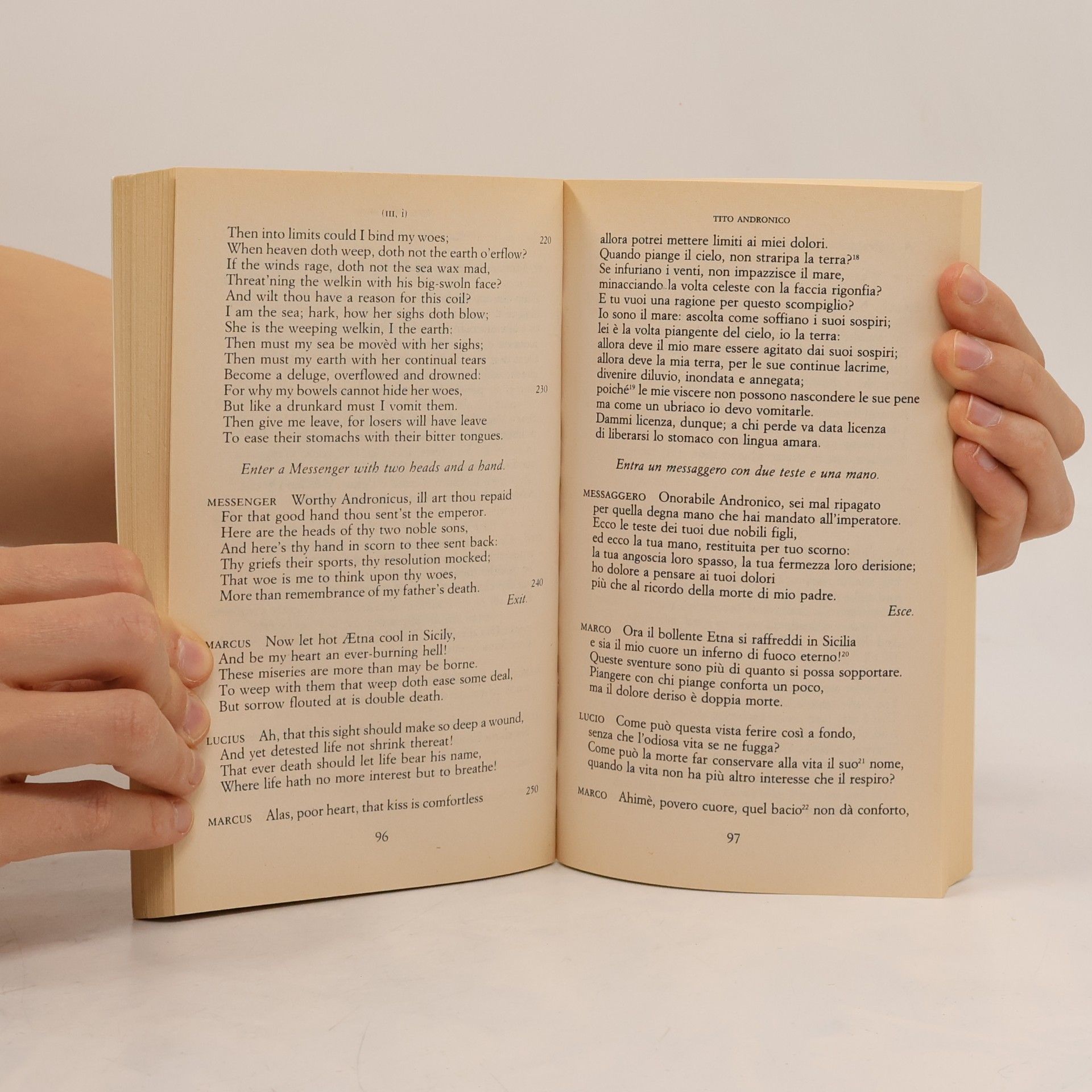 William Shakespeare I grandi libri - 374: Tito Andronico. Testo originale a fronte