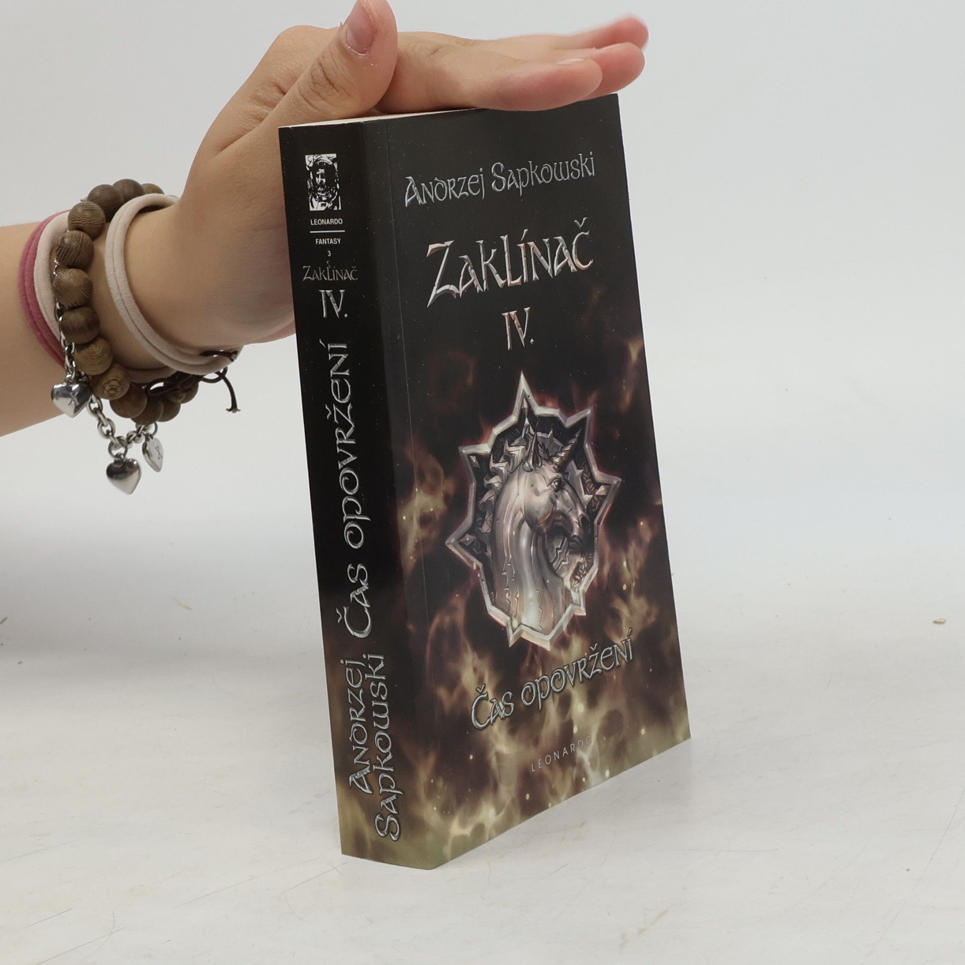 Andrzej Sapkowski Zaklínač IV. Čas opovržení