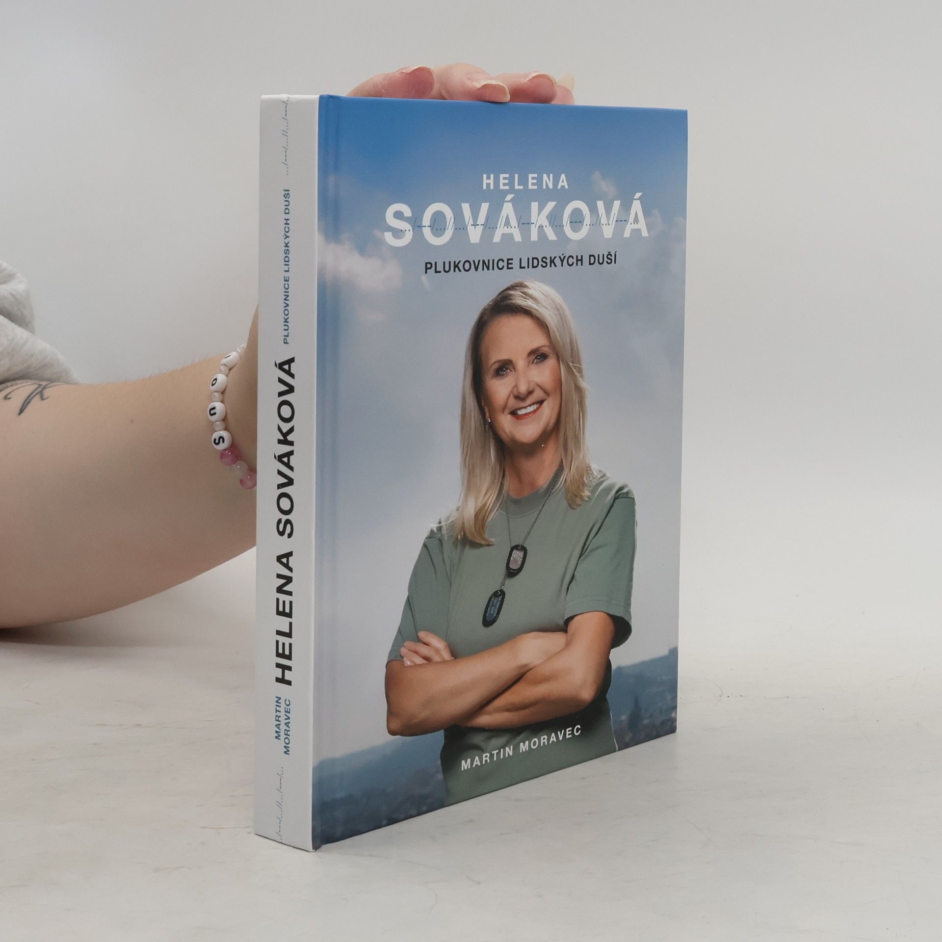 Martin Moravec Helena Sováková: Plukovnice lidských duší