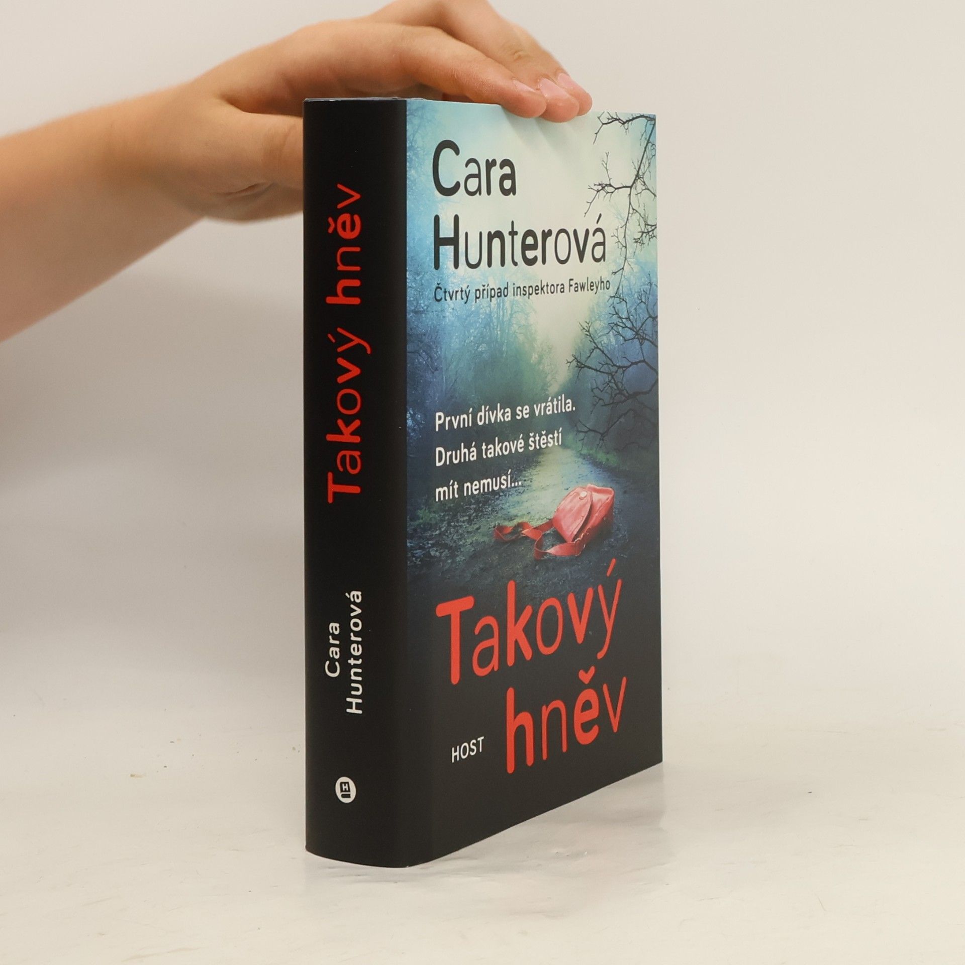 Cara Hunter Takový hněv