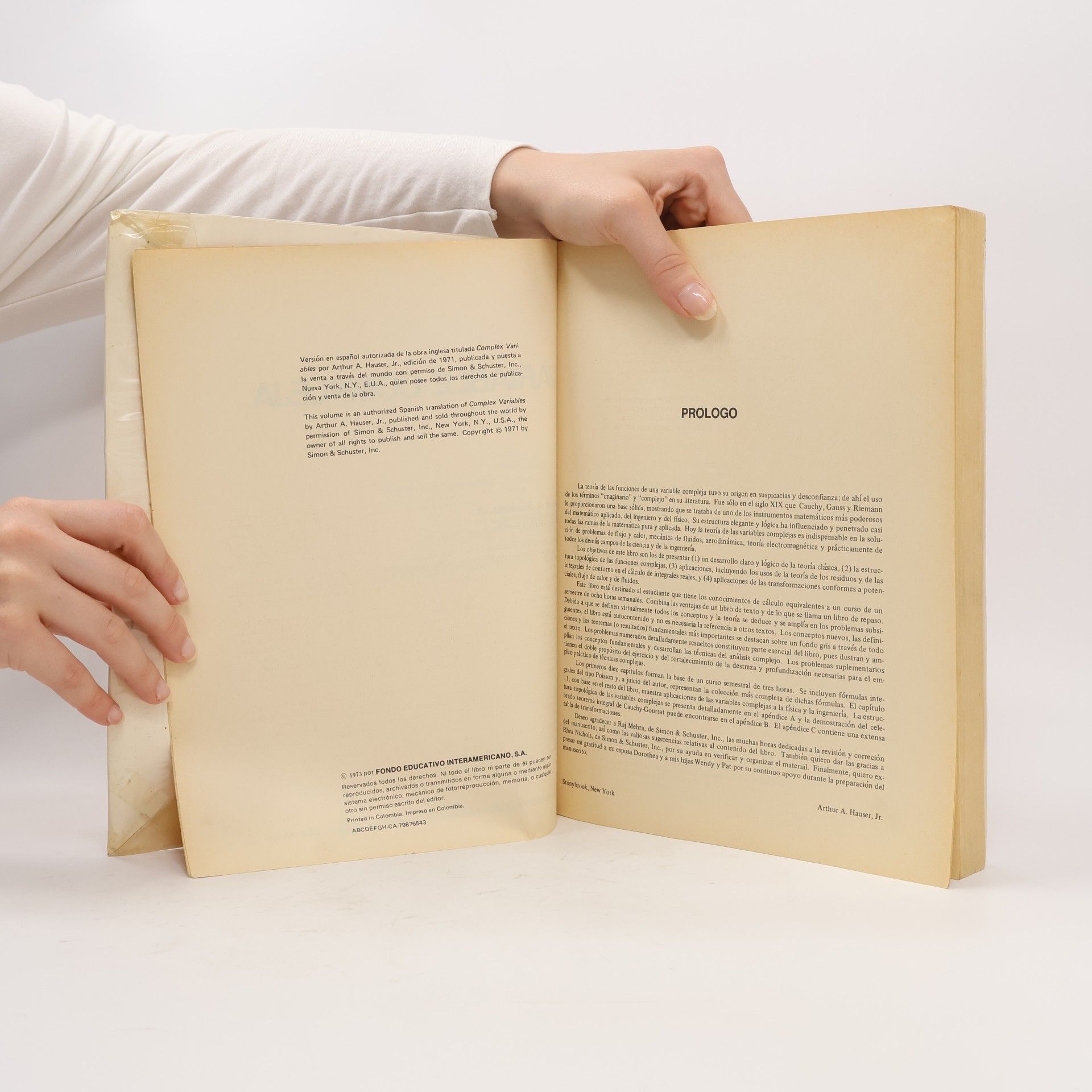 Arthur A. Hauser Variable compleja