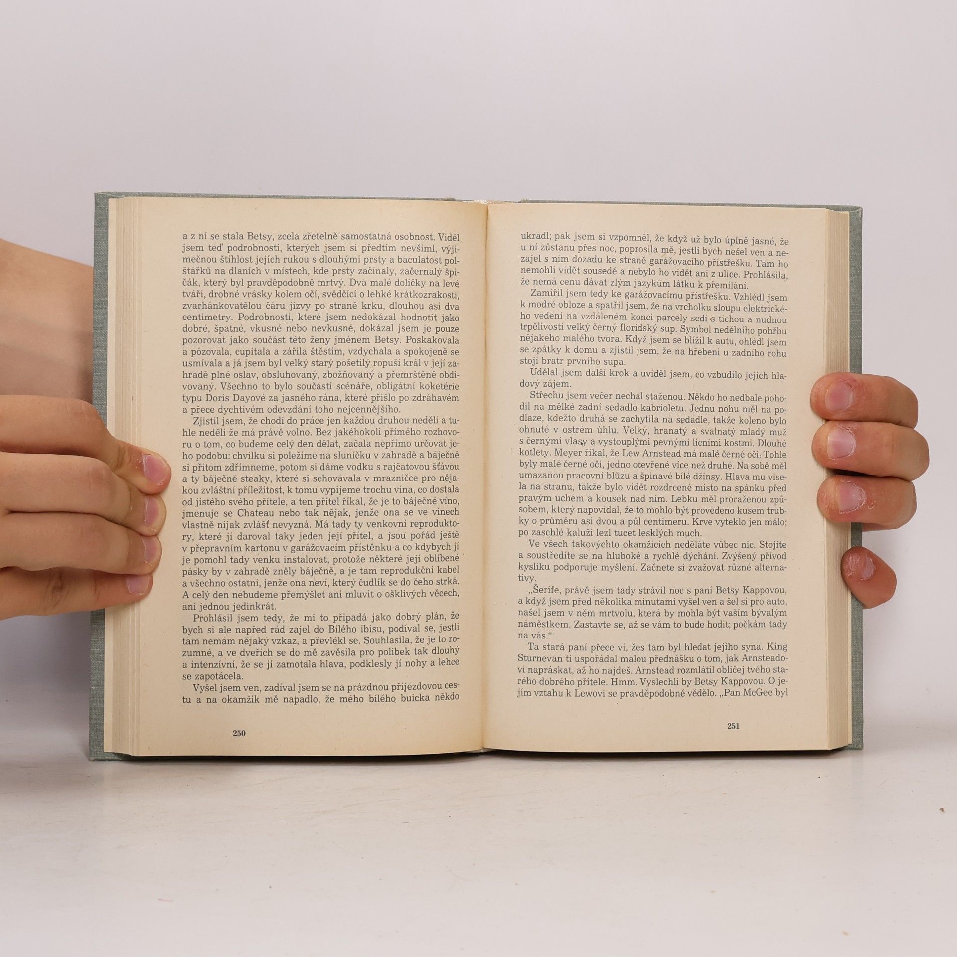 John D. MacDonald Třikrát detektiv amatér Travis McGee