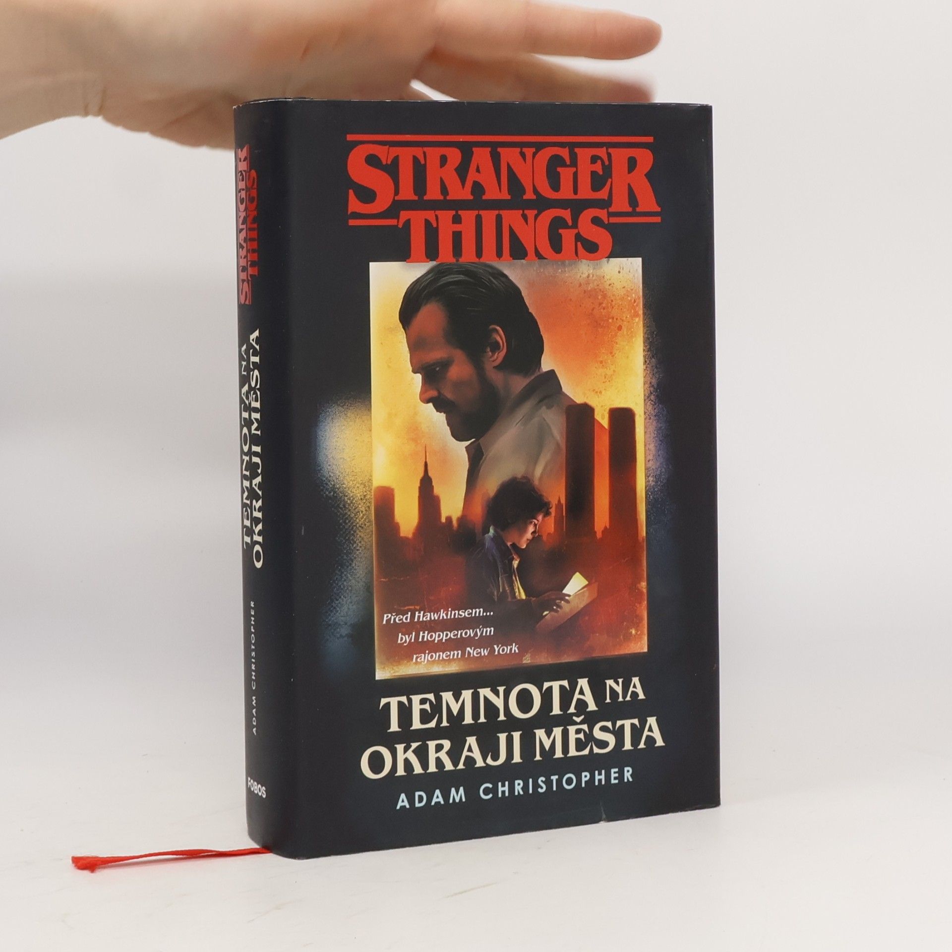 Adam Christopher Stranger Things. Temnota na okraji města