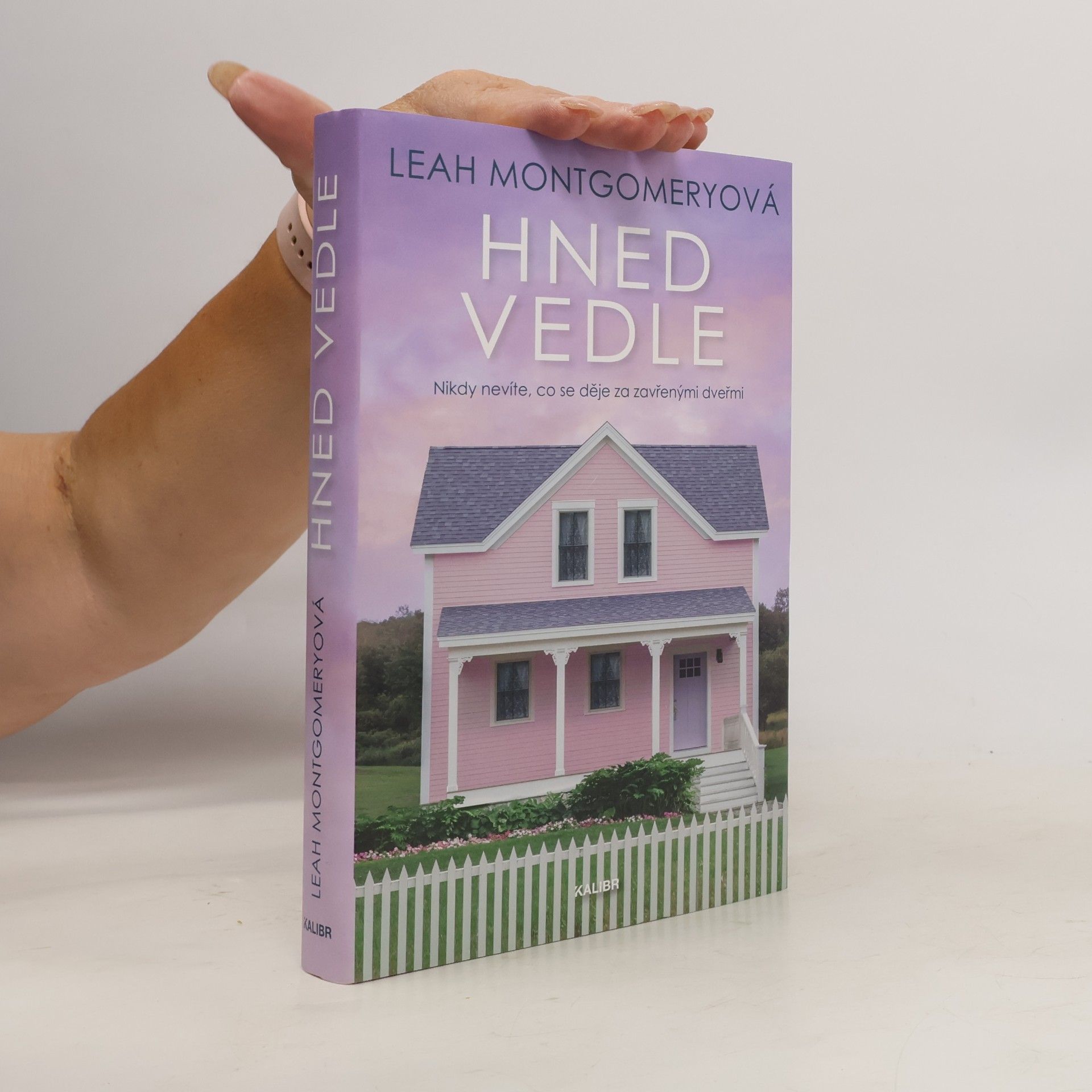 Leah Montgomery Hned vedle
