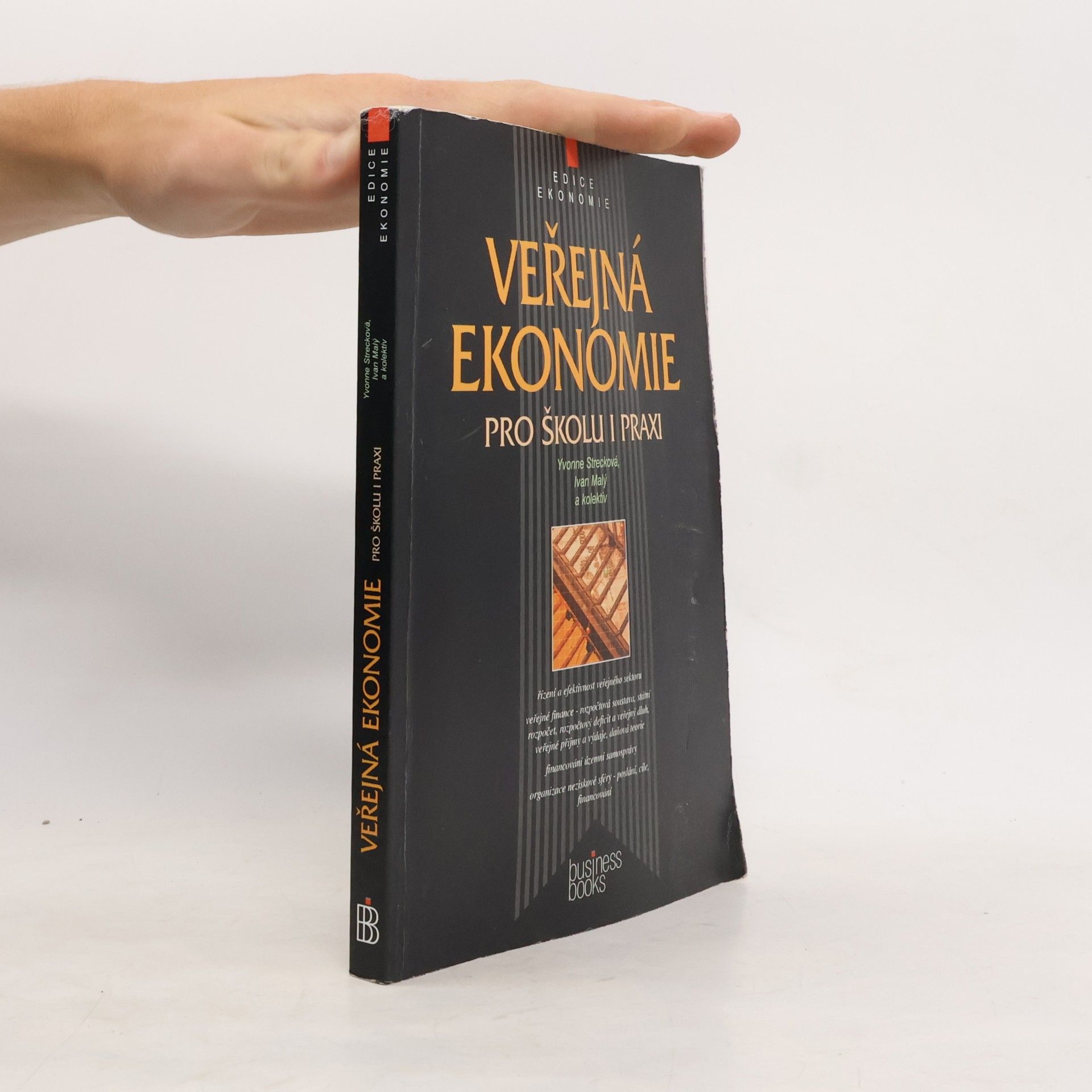 Collectif d'auteurs Veřejná ekonomie pro školu i praxi